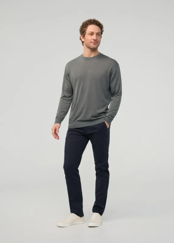Live Lite Slim Straight Chino - Navy sold by DUER