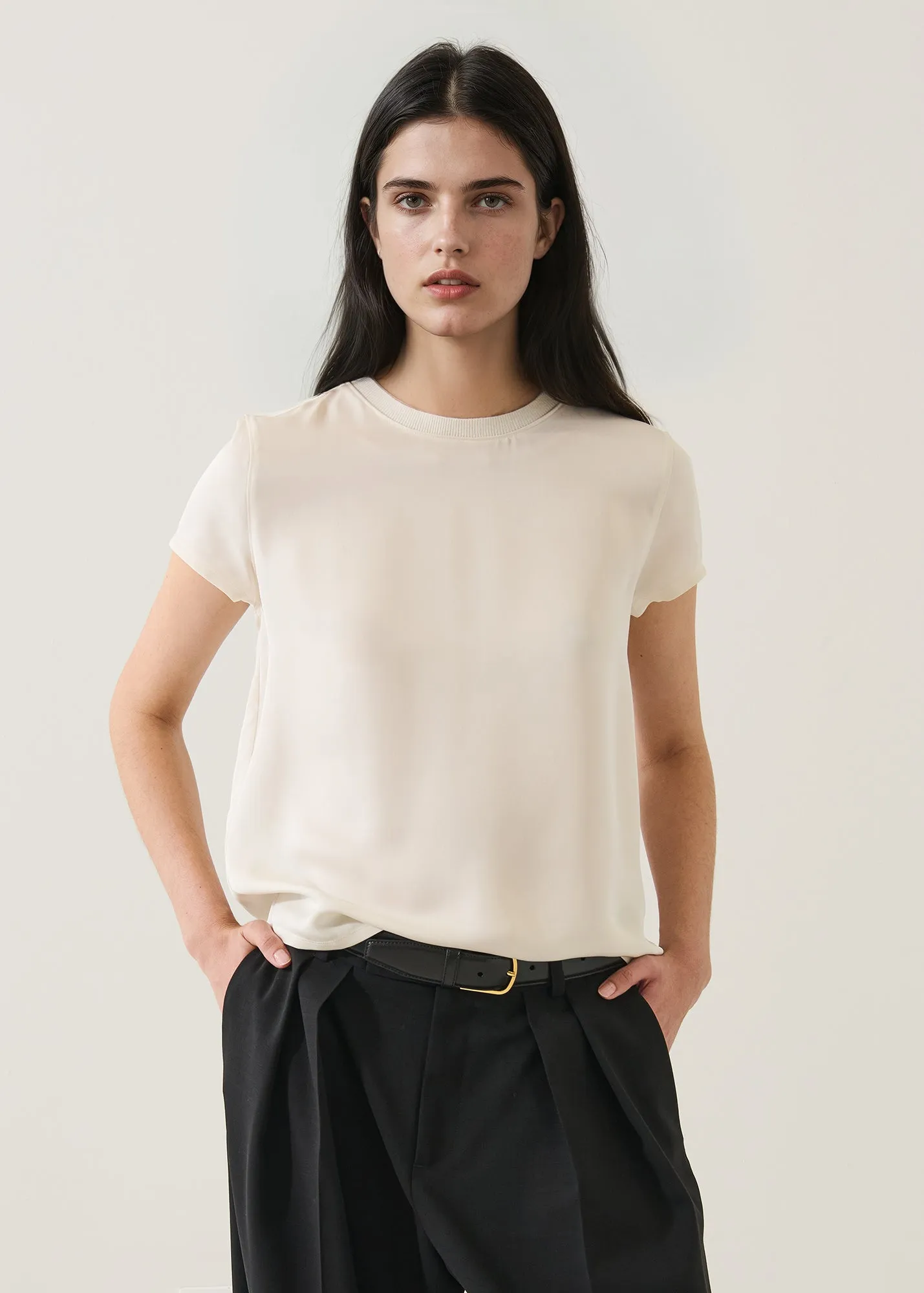 Silk Short Sleeve Crewneck sold by Patrick Assaraf product image thumbnail 3