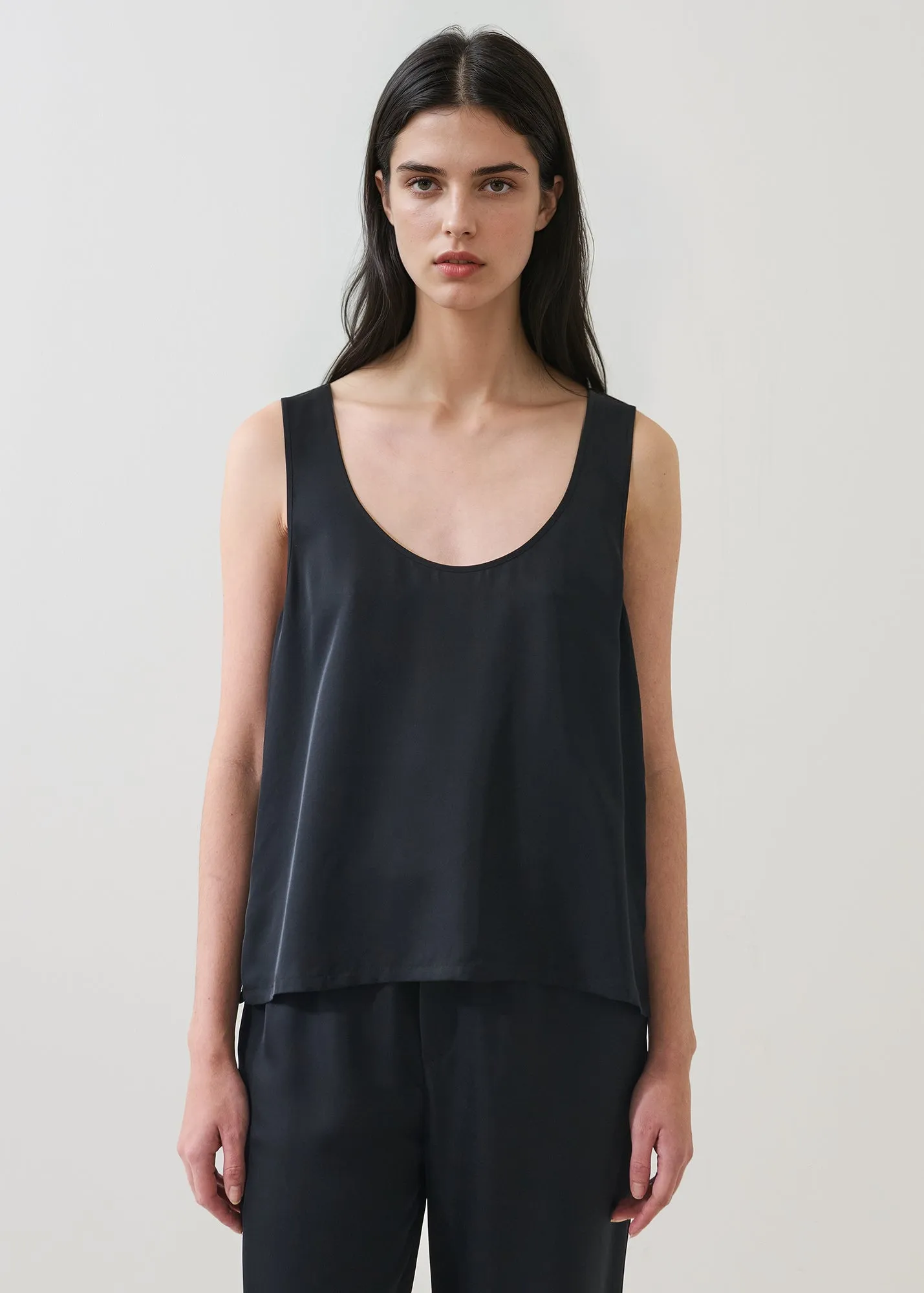 Silk Scoop Neck Tank sold by Patrick Assaraf product image thumbnail 3
