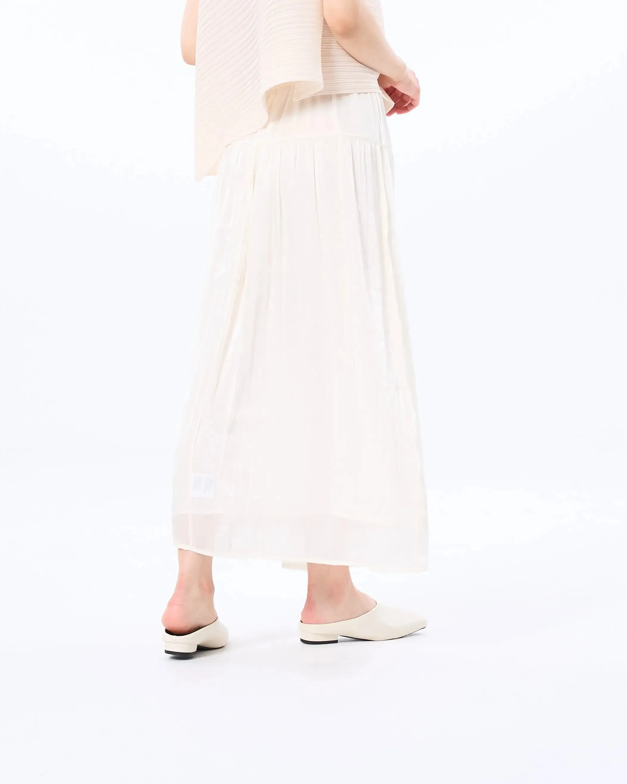 W2321 Square-Toed Slip-On Flats sold by Mirra Masa product image thumbnail 2