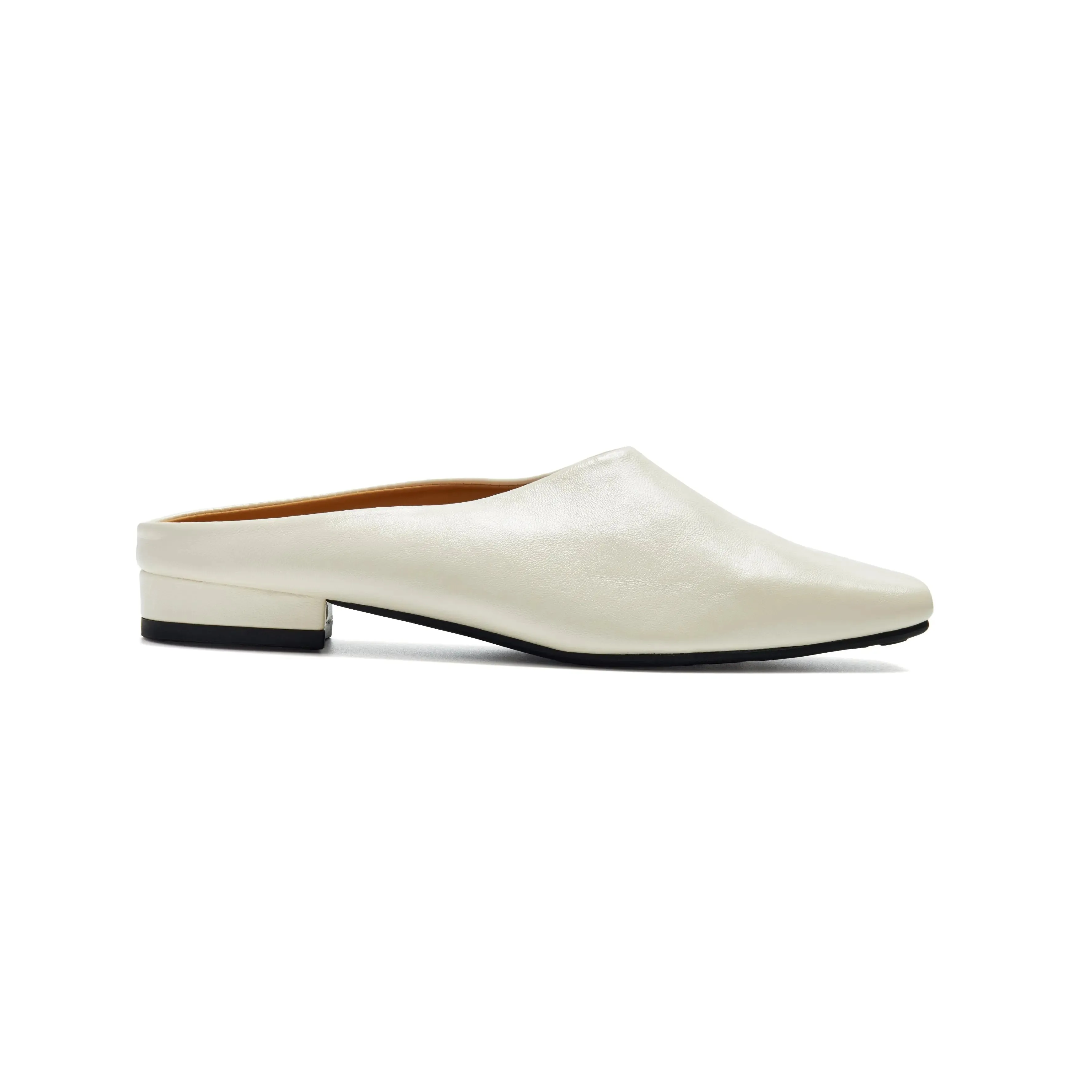 W2321 Square-Toed Slip-On Flats sold by Mirra Masa product image thumbnail 3