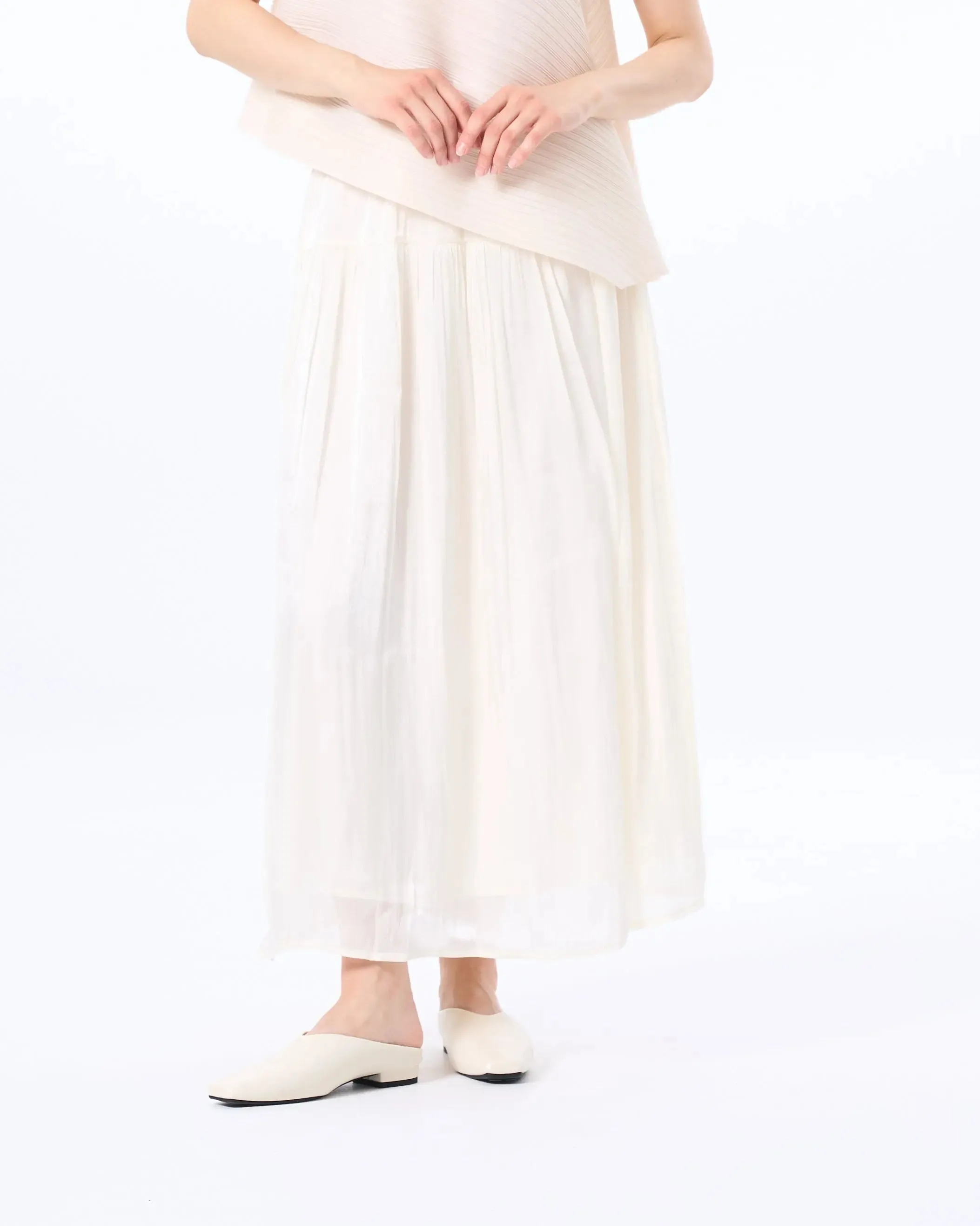 W2321 Square-Toed Slip-On Flats sold by Mirra Masa