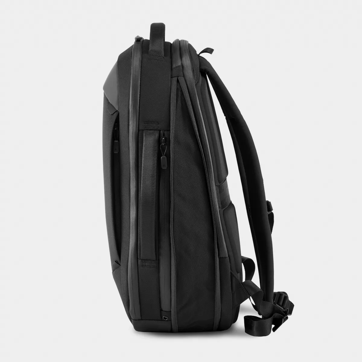Navigator Backpack 15L - Lost and Found sold by Nomatic product image thumbnail 5