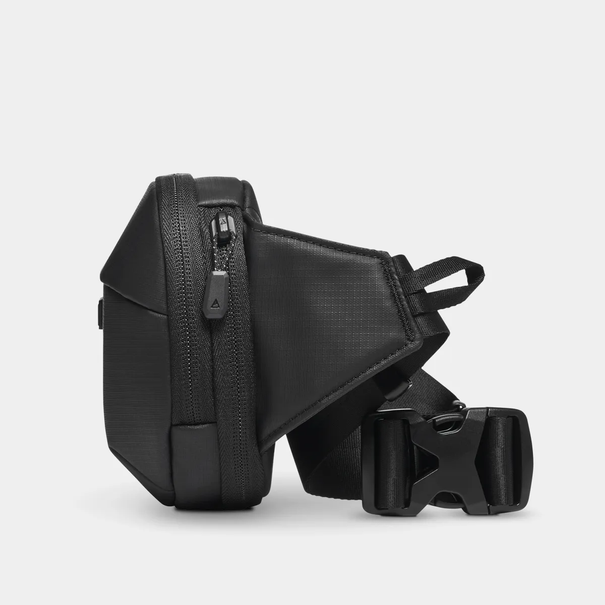 Navigator RS Sling 1L sold by Nomatic product image thumbnail 3