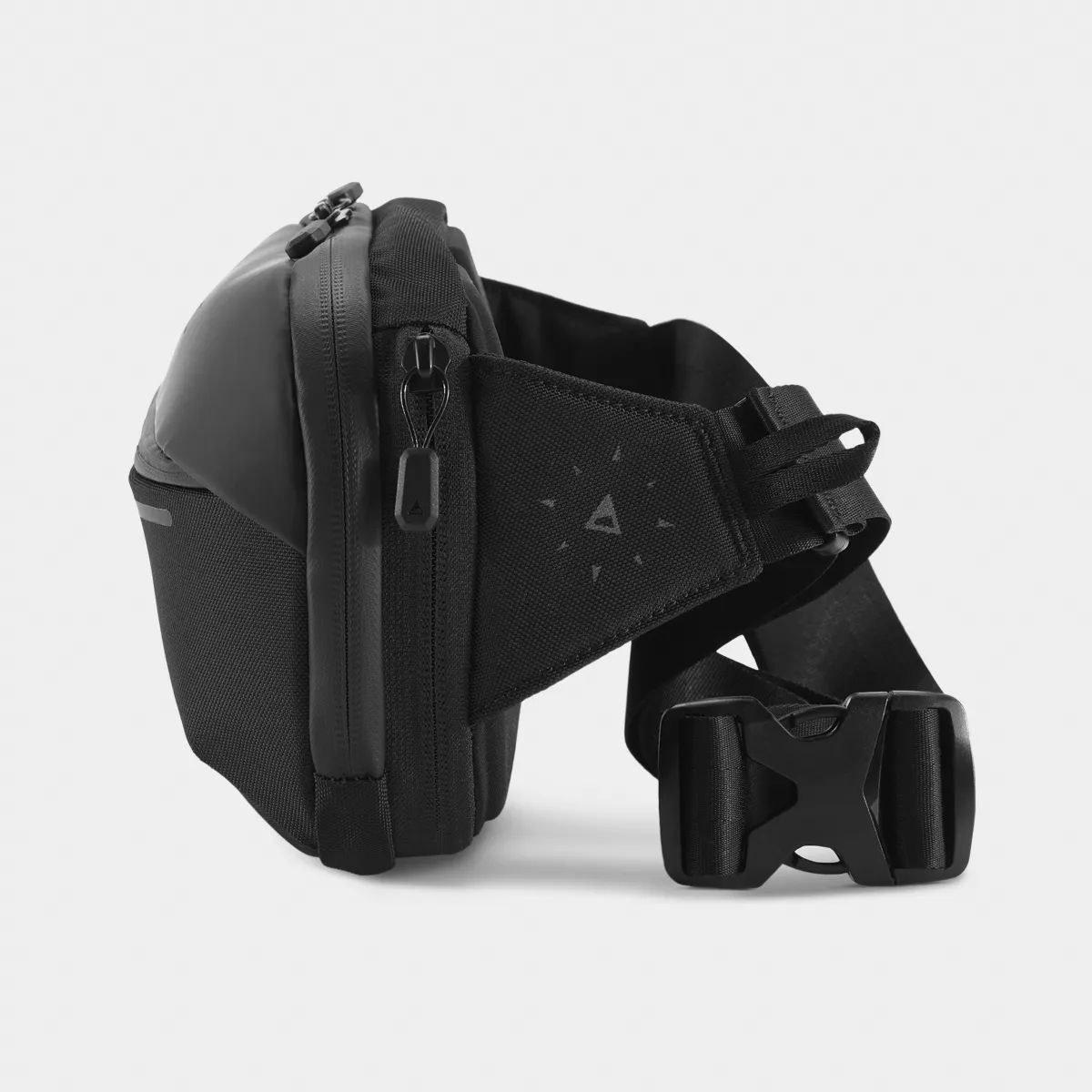 Navigator Sling 1L sold by Nomatic product image thumbnail 2