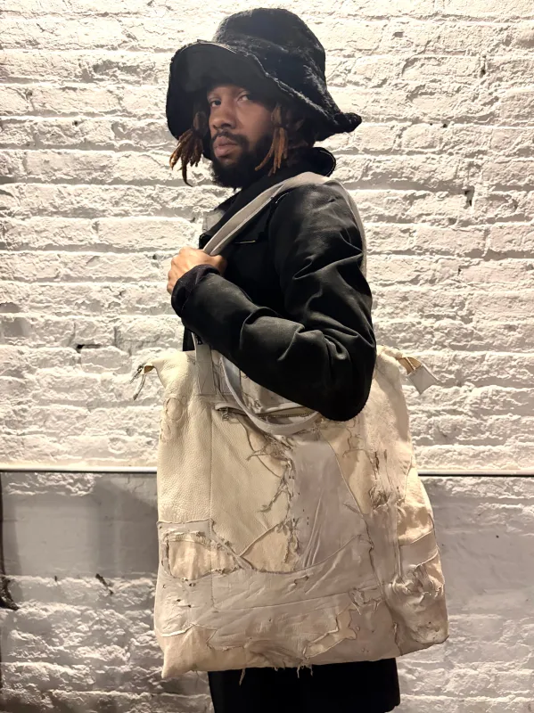 FW25 || BROOKLYNITE TOTE || WHITE || MOONSTAR + BISON sold by zam barrett