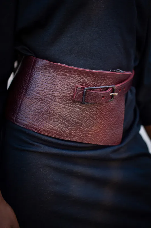 FW24 || ZANTHIPPE CLUTCH BELT || RED LEATHER sold by zam barrett