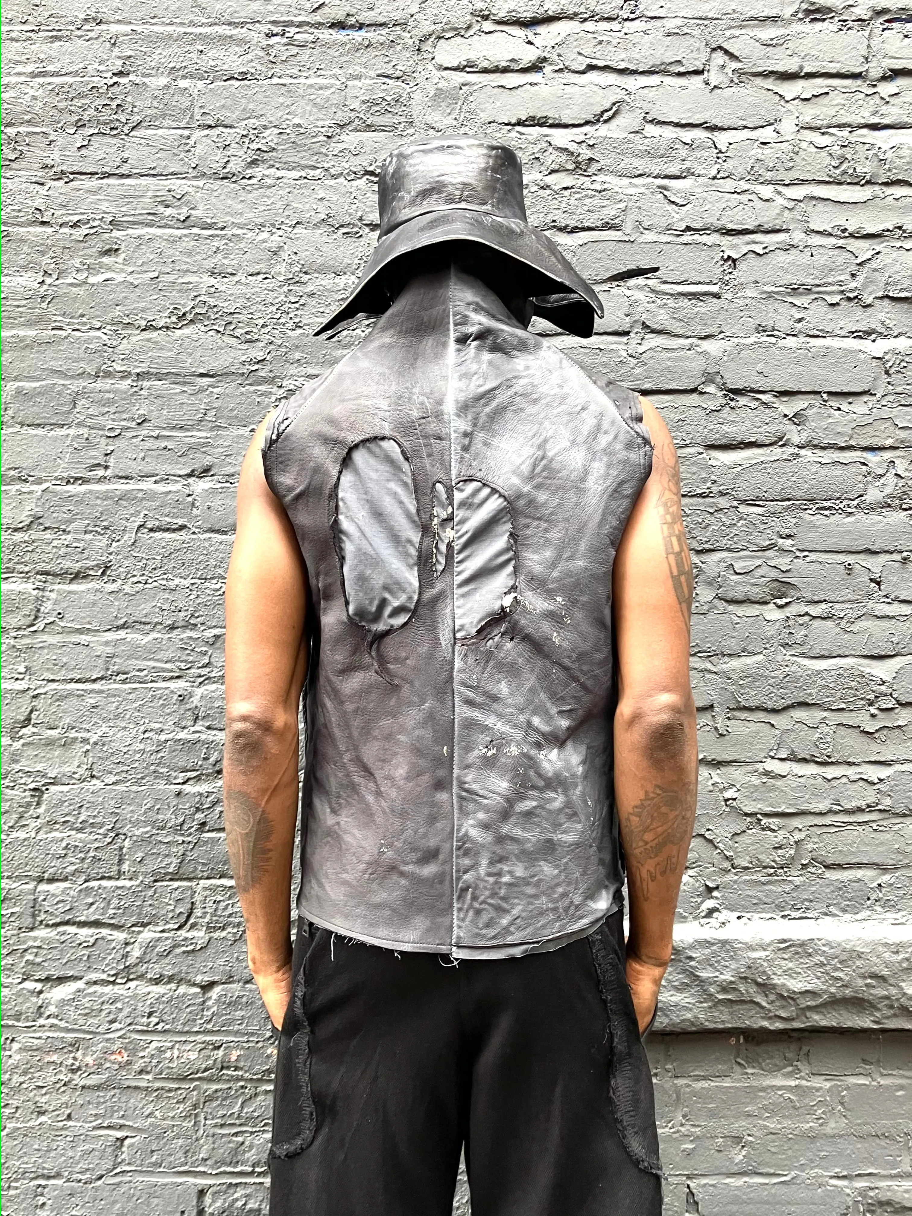 FW23 || MOONSTAR ARC VEST || OVERDYED BLACK sold by zam barrett product image thumbnail 4
