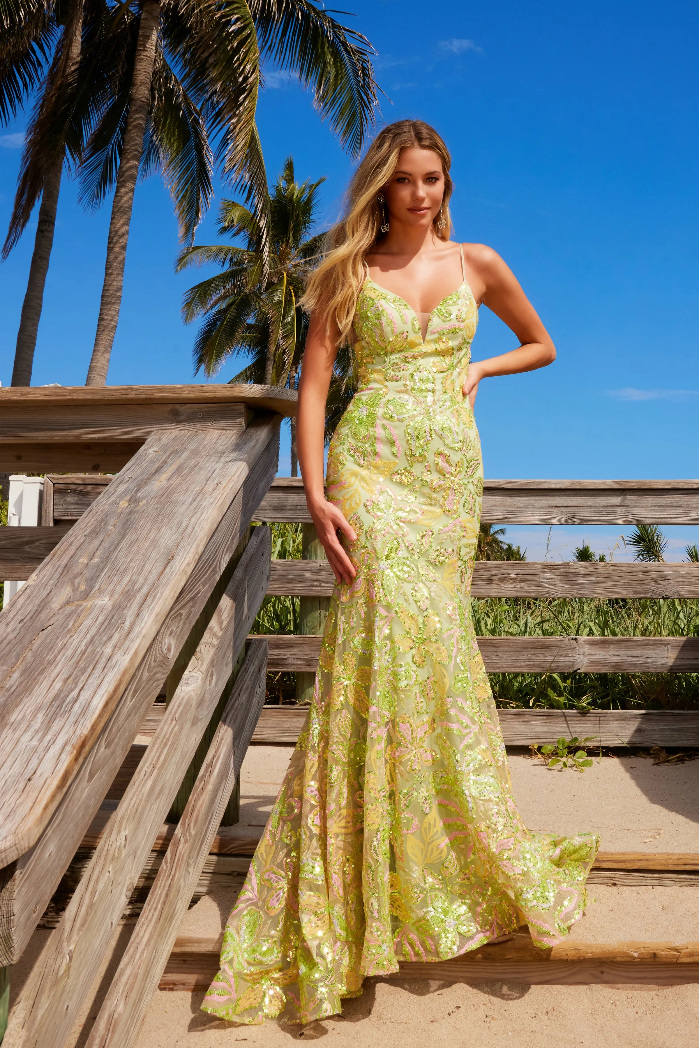 NOX ANABEL Q1540 Mermaid V-Neckline Sequin Tulle Dress sold by The Gown Galleria product image thumbnail 4