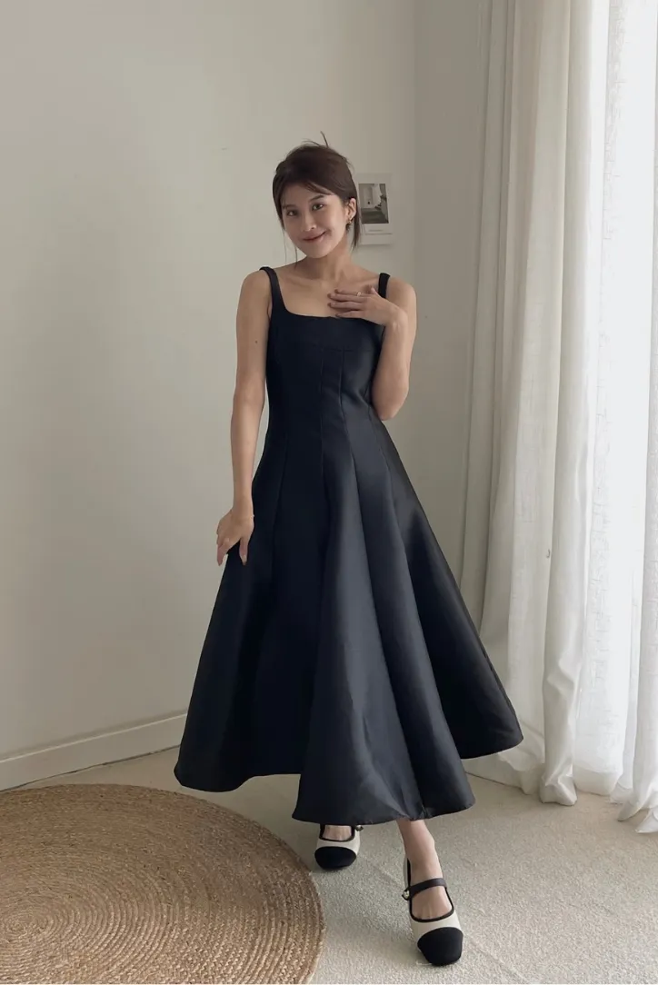 Ayvah Midi- Black sold by Angel Lane product image thumbnail 3