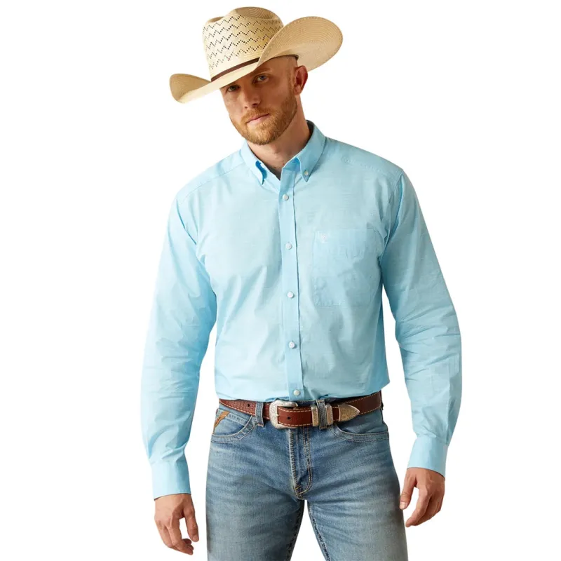 Ariat Men's Solid Light Blue Slub Classic Fit Long Sleeve Shirt made by Ariat