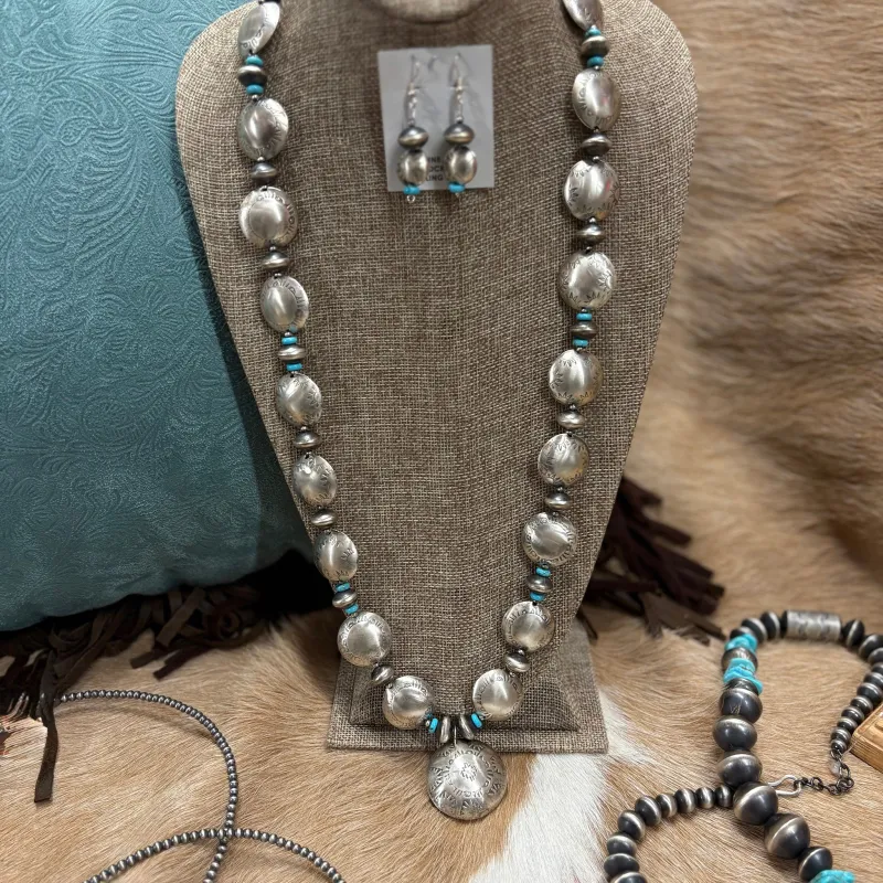 "Selene" Large Navajo Pearl Set made by Western Edge