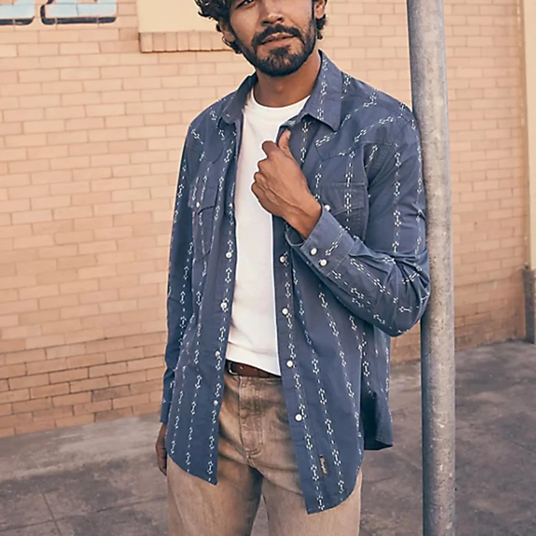 Wrangler Men's Vintage Indigo Western Shirt sold by Western Edge product image thumbnail 3