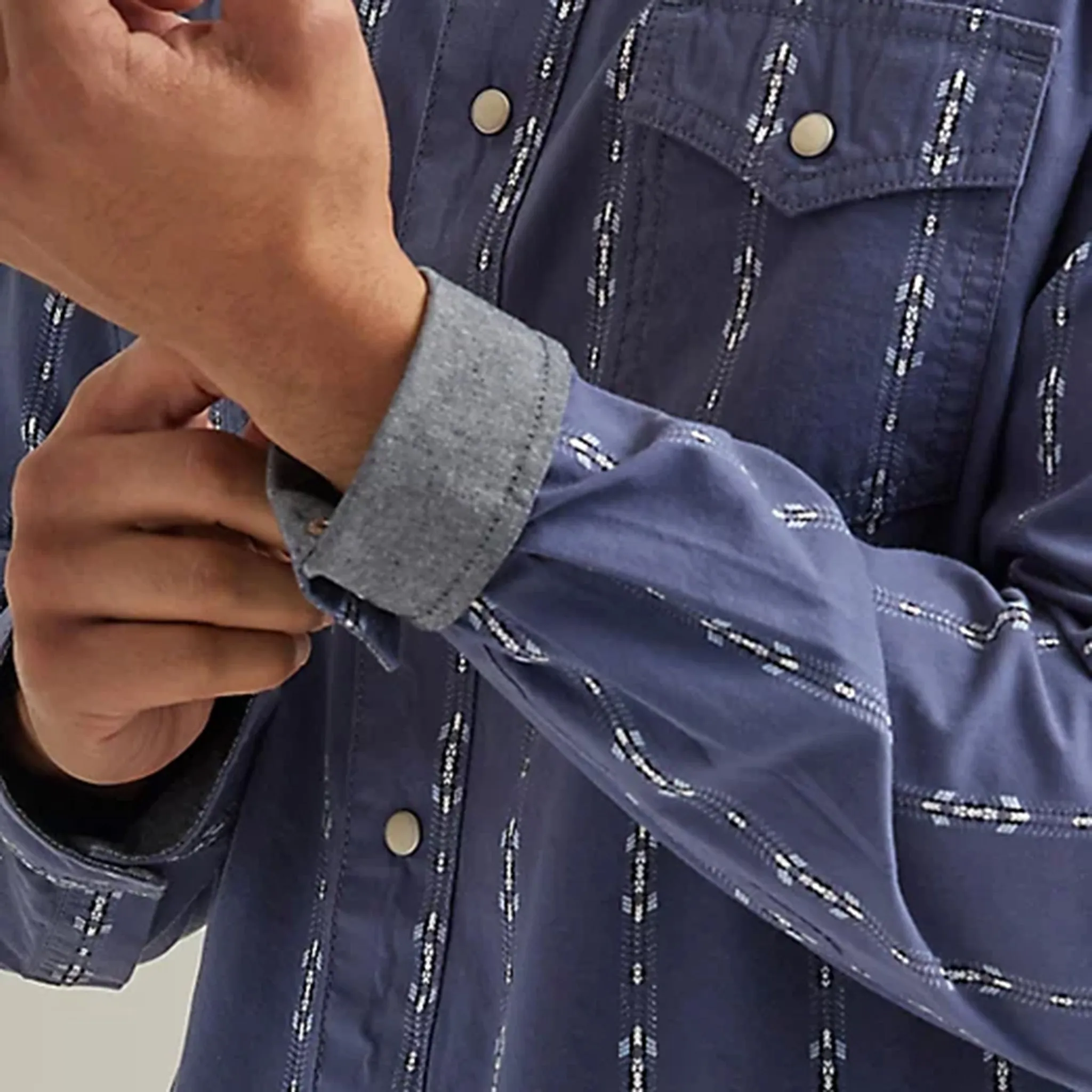 Wrangler Men's Vintage Indigo Western Shirt sold by Western Edge product image thumbnail 4