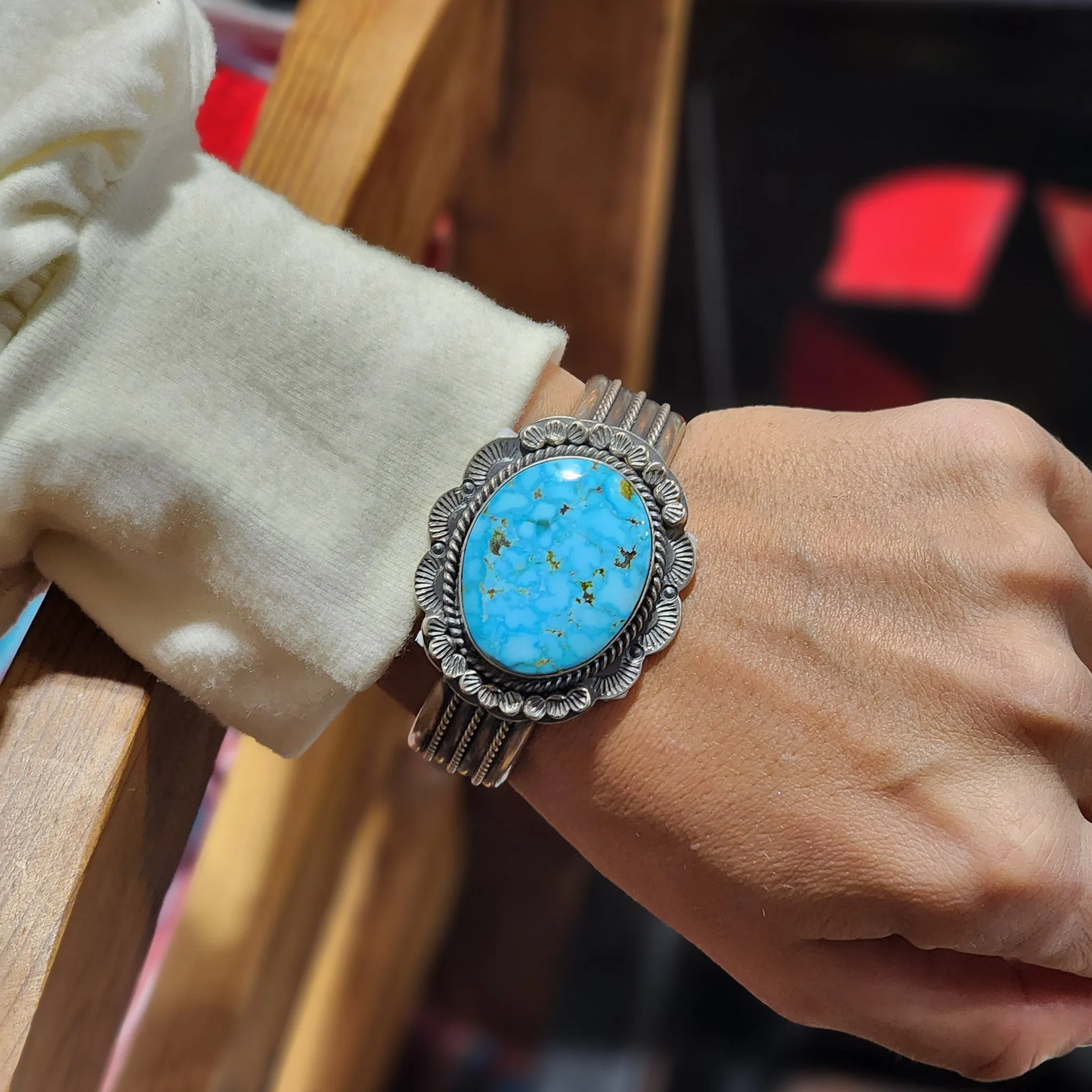 " Muanna " sold by Western Edge