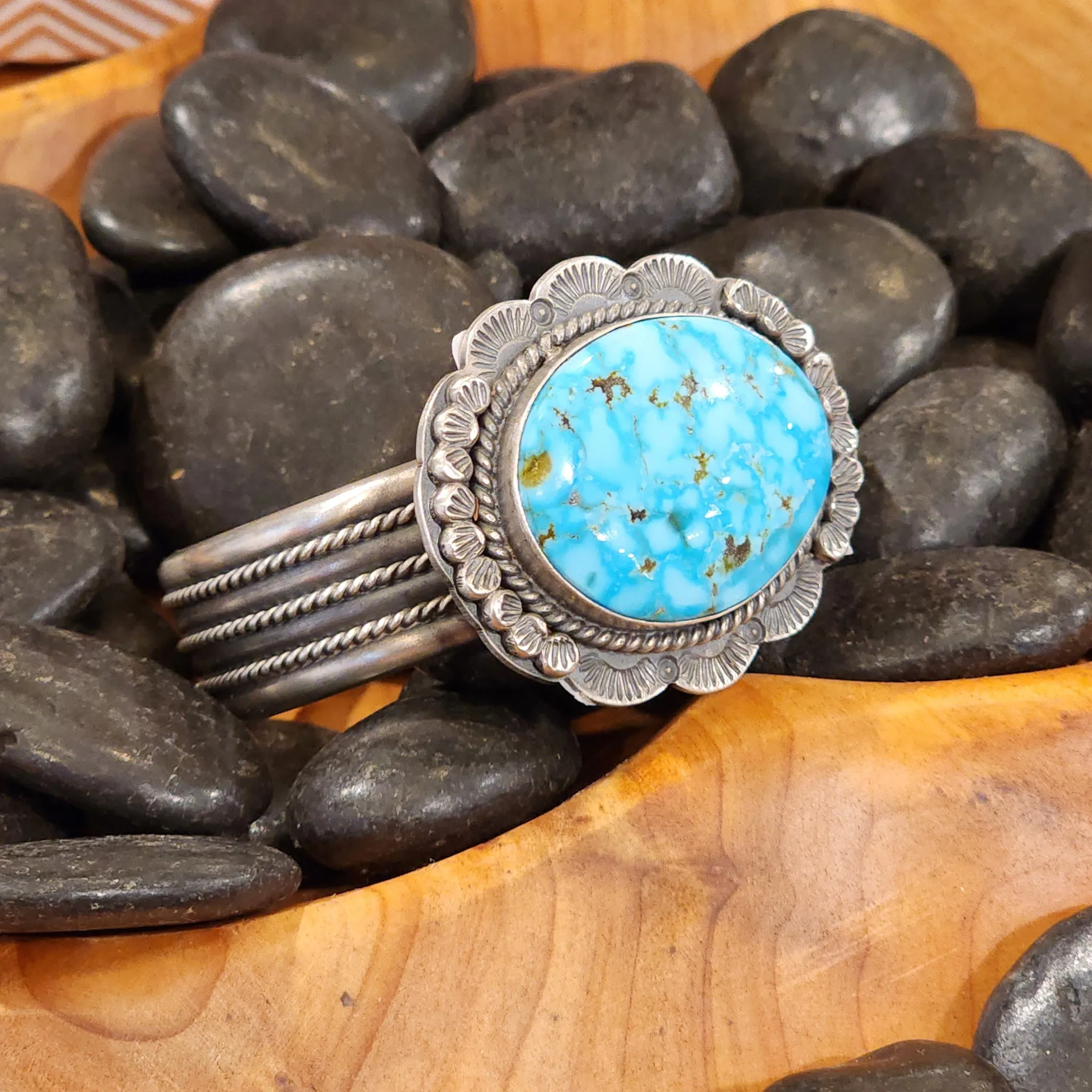 " Muanna " sold by Western Edge product image thumbnail 3