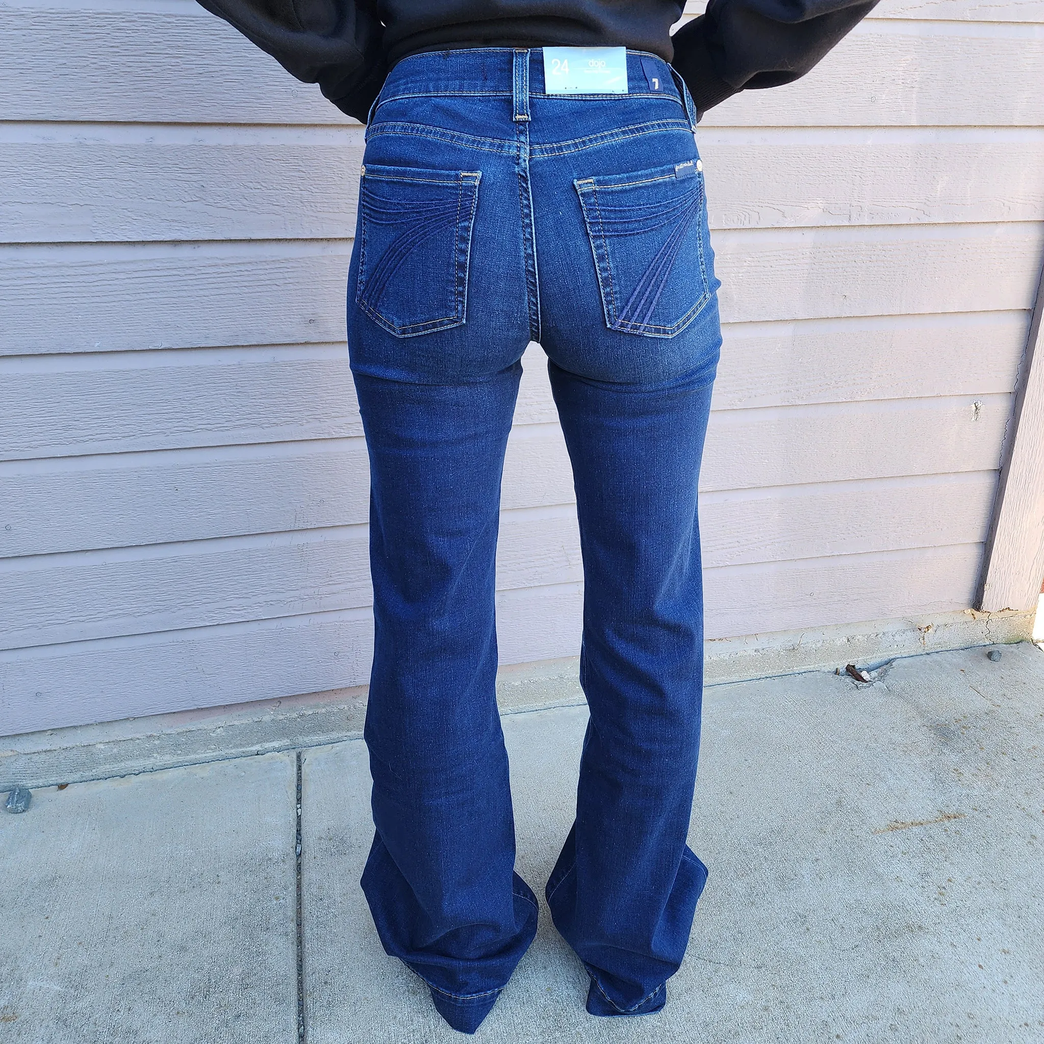 7 For All Mankind Women's Dojo B(Air) INR Jean sold by Western Edge product image thumbnail 3