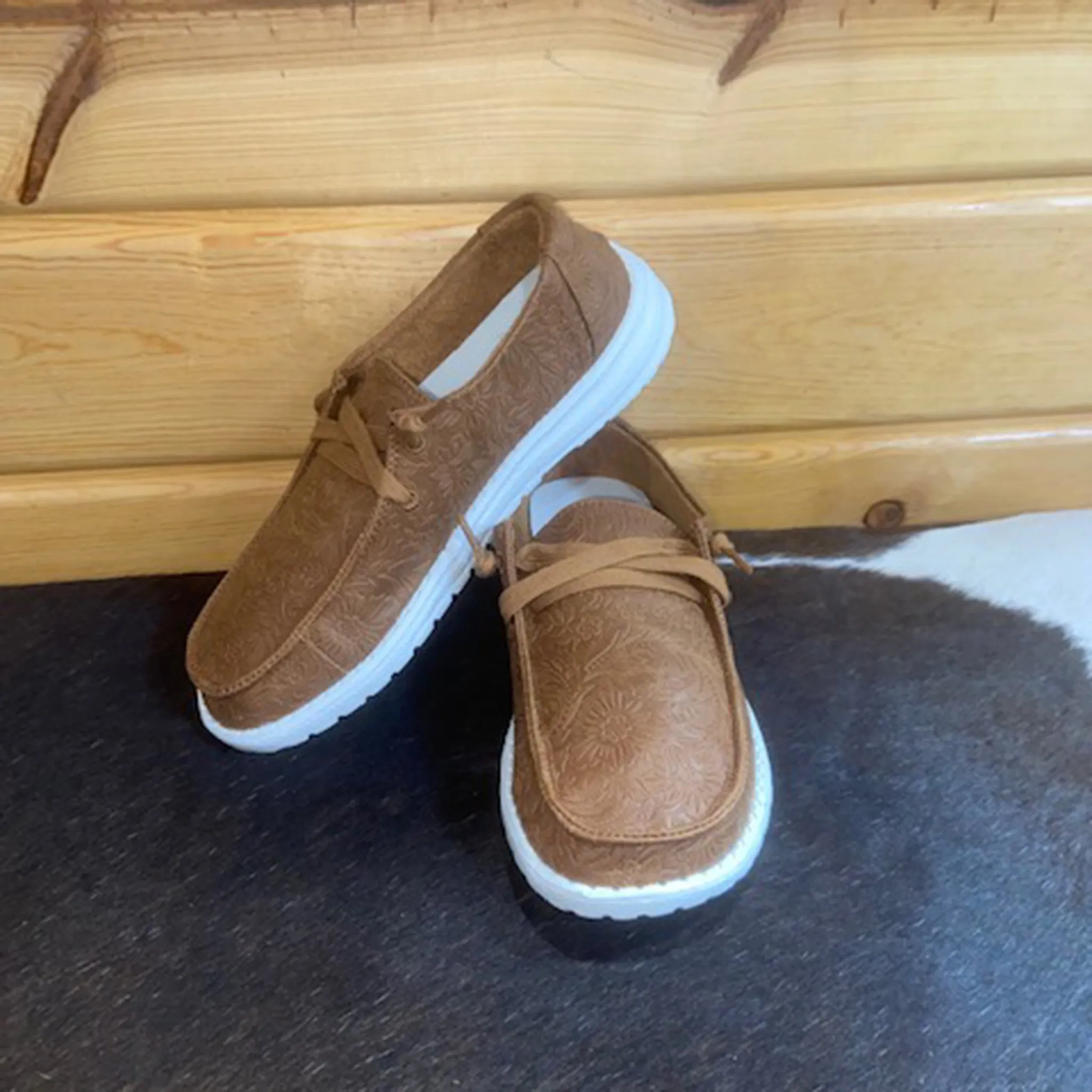 Tan Tooled Georgia Shoe sold by Western Edge product image thumbnail 2