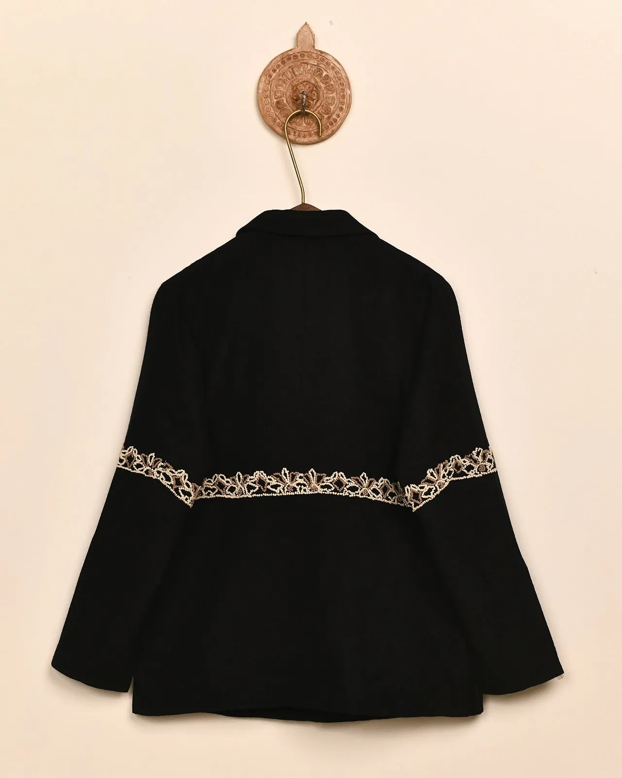 EMBROIDERED KNOT BLAZER sold by Kartik Research product image thumbnail 5