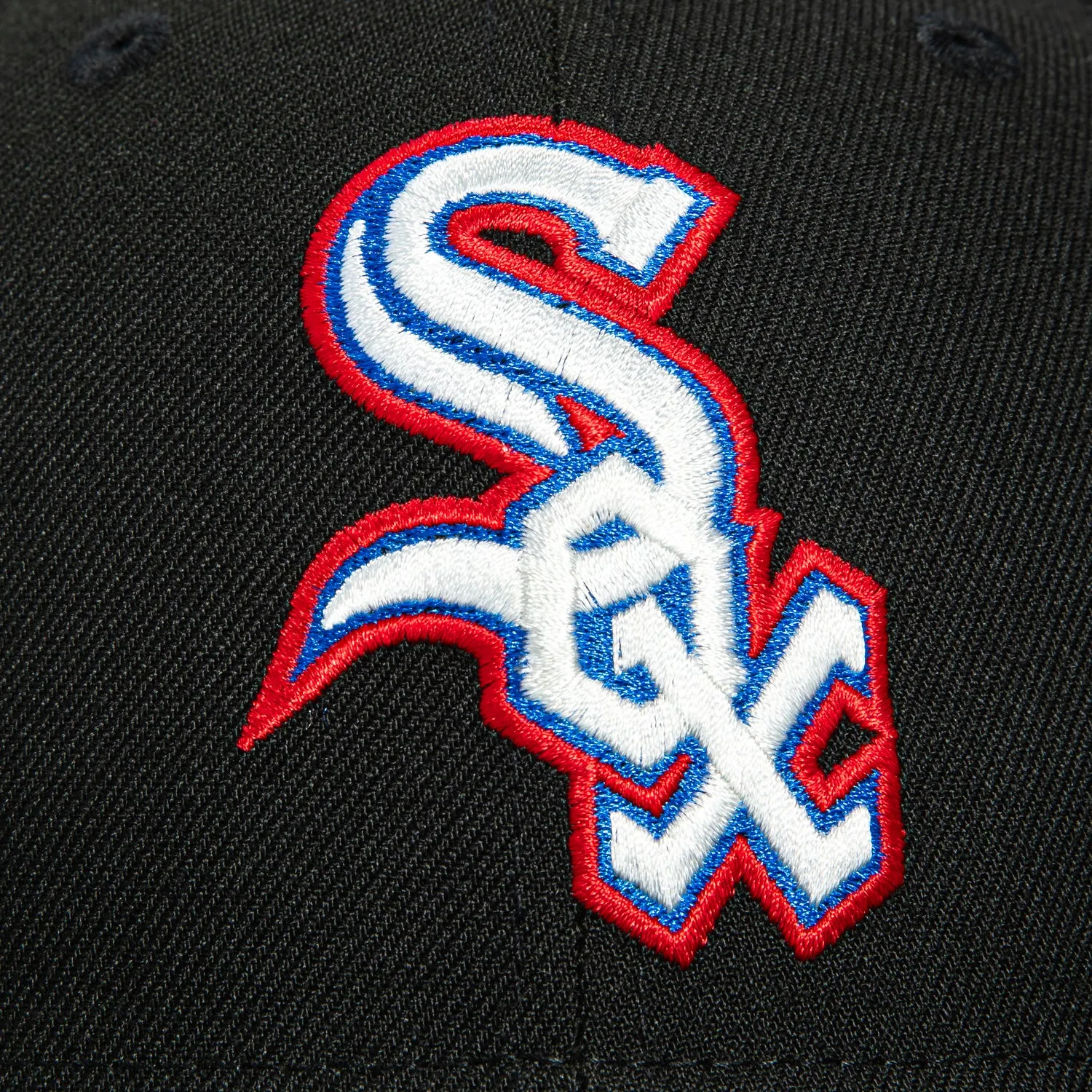 New Era 59Fifty Chicago White Sox 2005 World Series Patch Hat - Black, Ivory, Royal, Red sold by Hat Club product image thumbnail 4