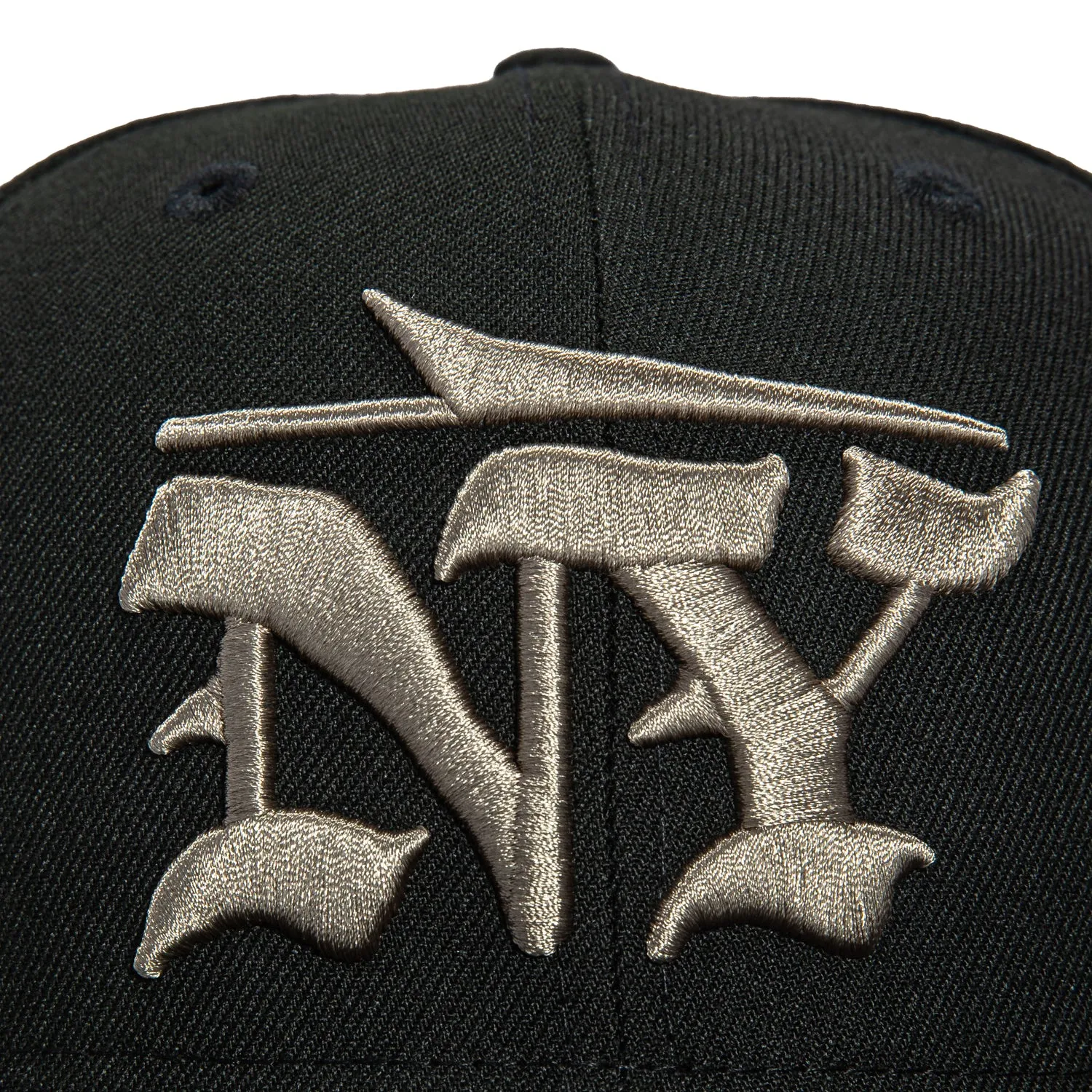 New Era 59Fifty Rivalry New York Jets Gotham City Football Patch Alternate Hat - Black, Metallic Silver sold by Hat Club product image thumbnail 4