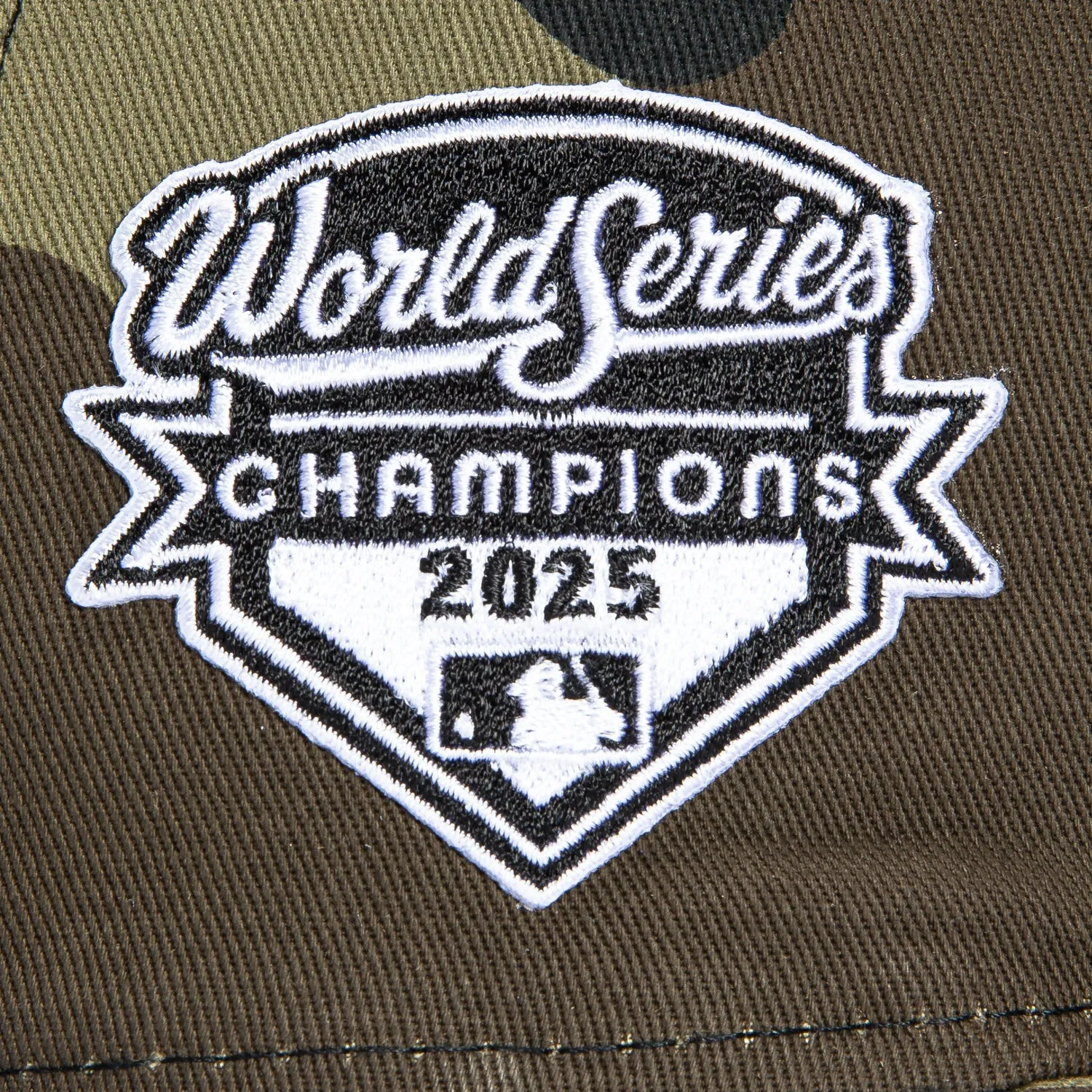 New Era 9Fifty Los Angeles Dodgers 2025 World Series Champions Patch Snapback Hat - Camo sold by Hat Club product image thumbnail 4