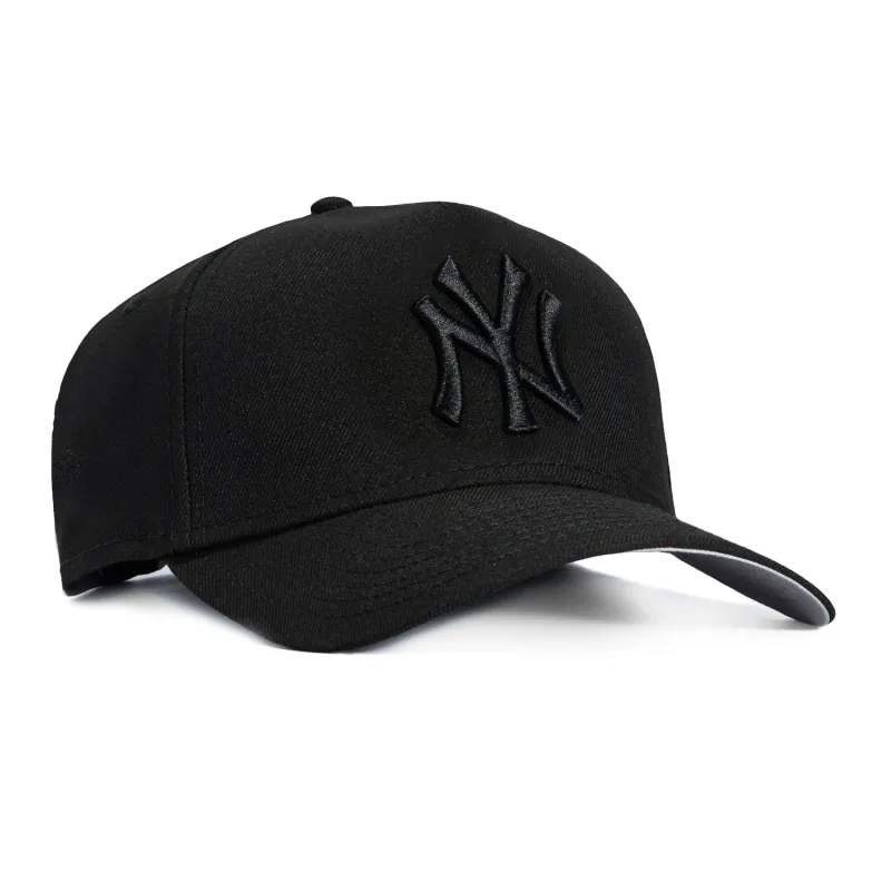 New Era 9Forty A-Frame New York Yankees Snapback Hat - Black, Black sold by Hat Club