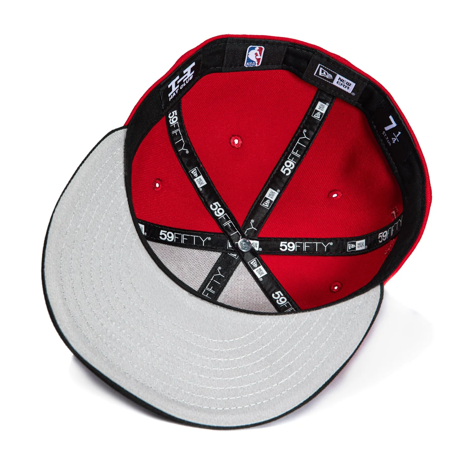 New Era 59Fifty Side Script Chicago Bulls Script Patch Hat - Red, Black sold by Hat Club product image thumbnail 2