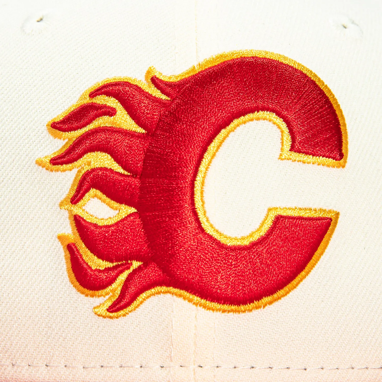 New Era 59Fifty Calgary Flames 1989 Stanley Cup Patch Hat - White, Red sold by Hat Club product image thumbnail 4