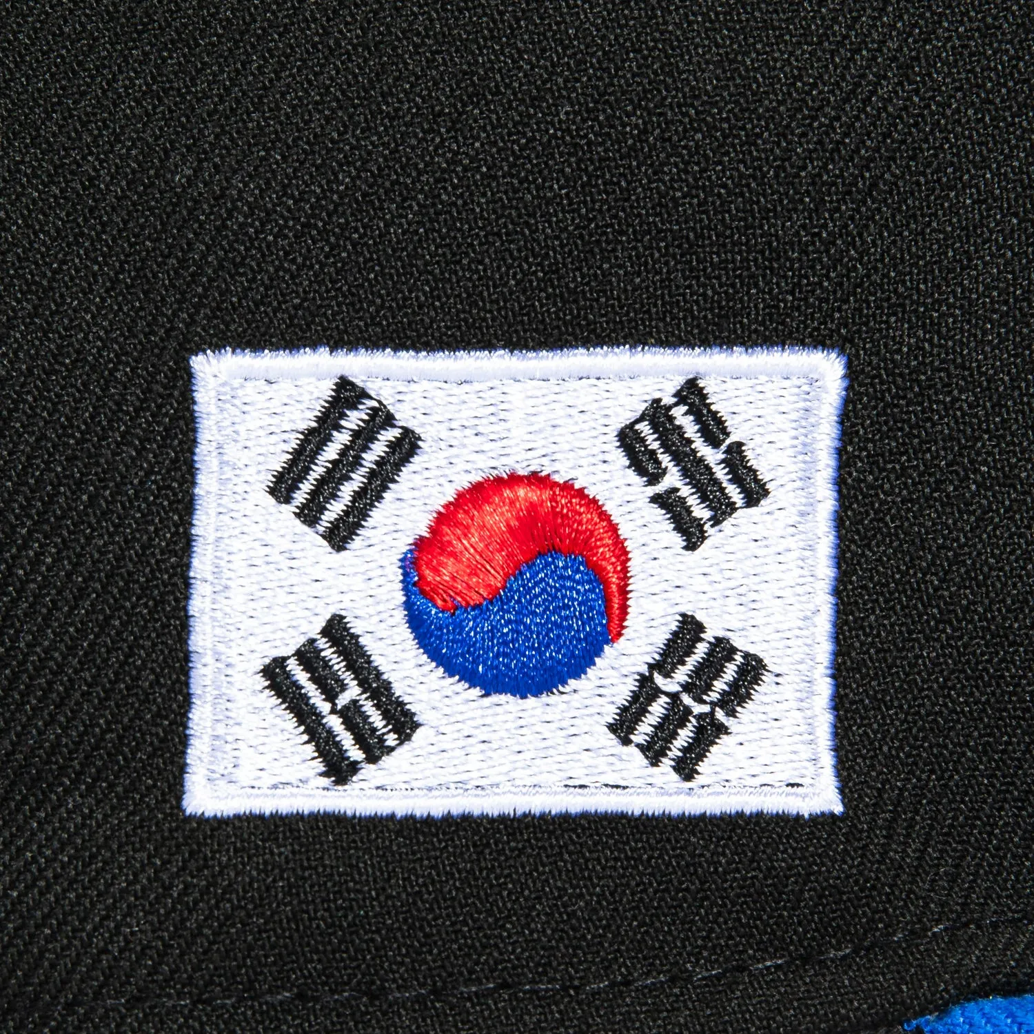 New Era 59Fifty San Francisco Giants Korean Flag Patch Hat - Black, Royal, Red sold by Hat Club product image thumbnail 5