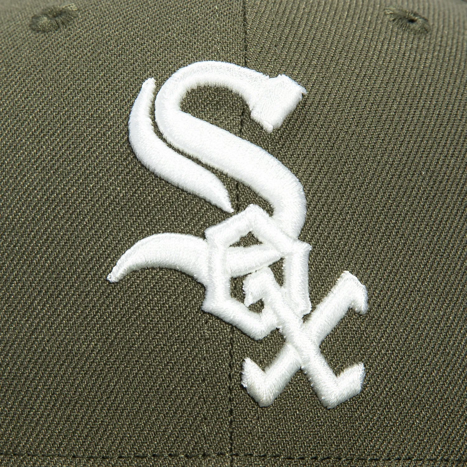 New Era 59Fifty Chicago White Sox 2005 World Series Championship Patch Hat - Olive, Ivory sold by Hat Club product image thumbnail 4