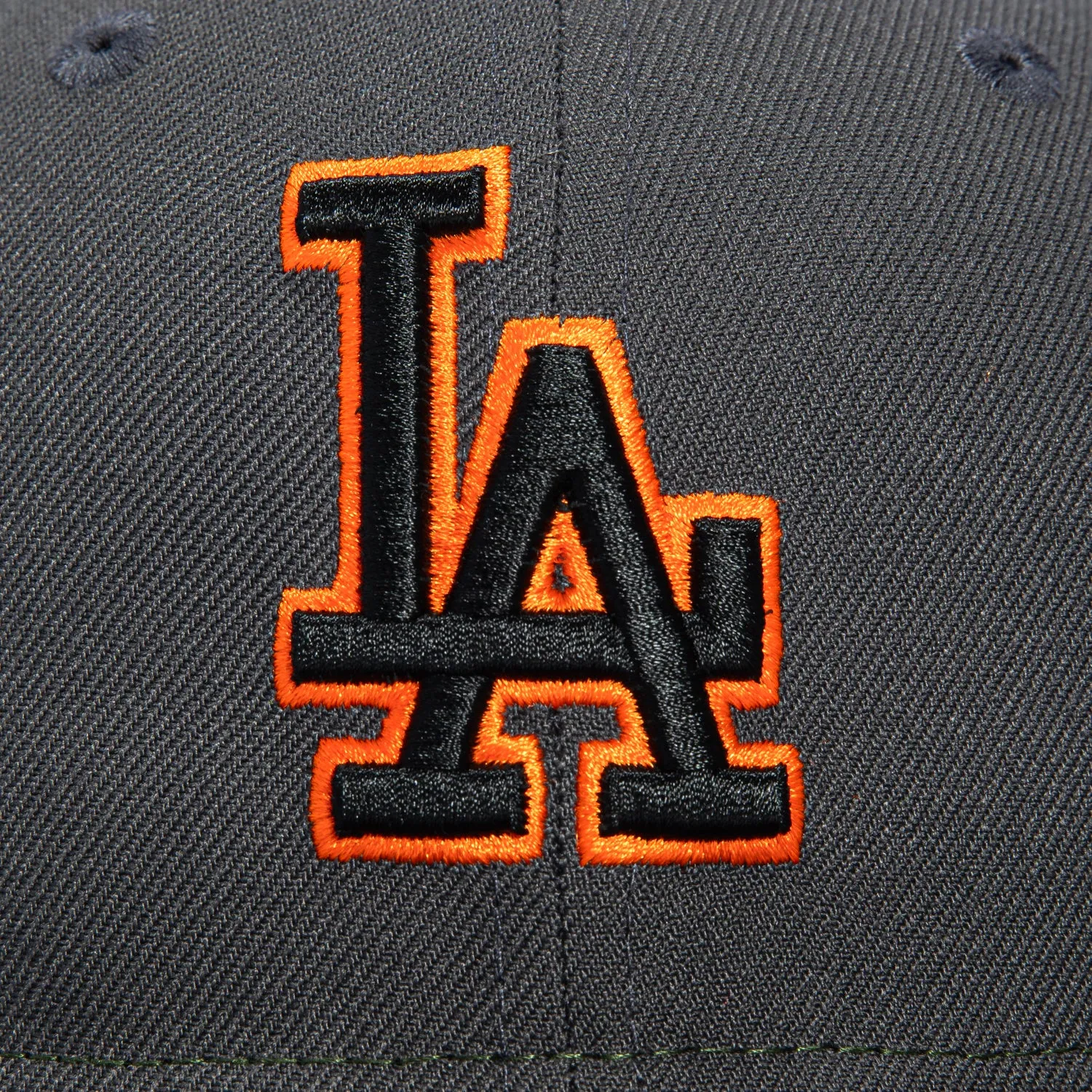 New Era 59Fifty Los Angeles Dodgers 1981 World Series Patch Rail Hat - Graphite, Olive sold by Hat Club product image thumbnail 4