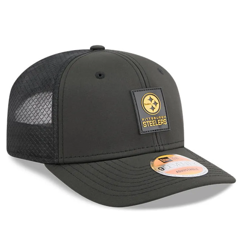 New Era 9Seventy Pittsburgh Steelers 2025 Sideline Snapback Trucker Hat - Black made by New Era