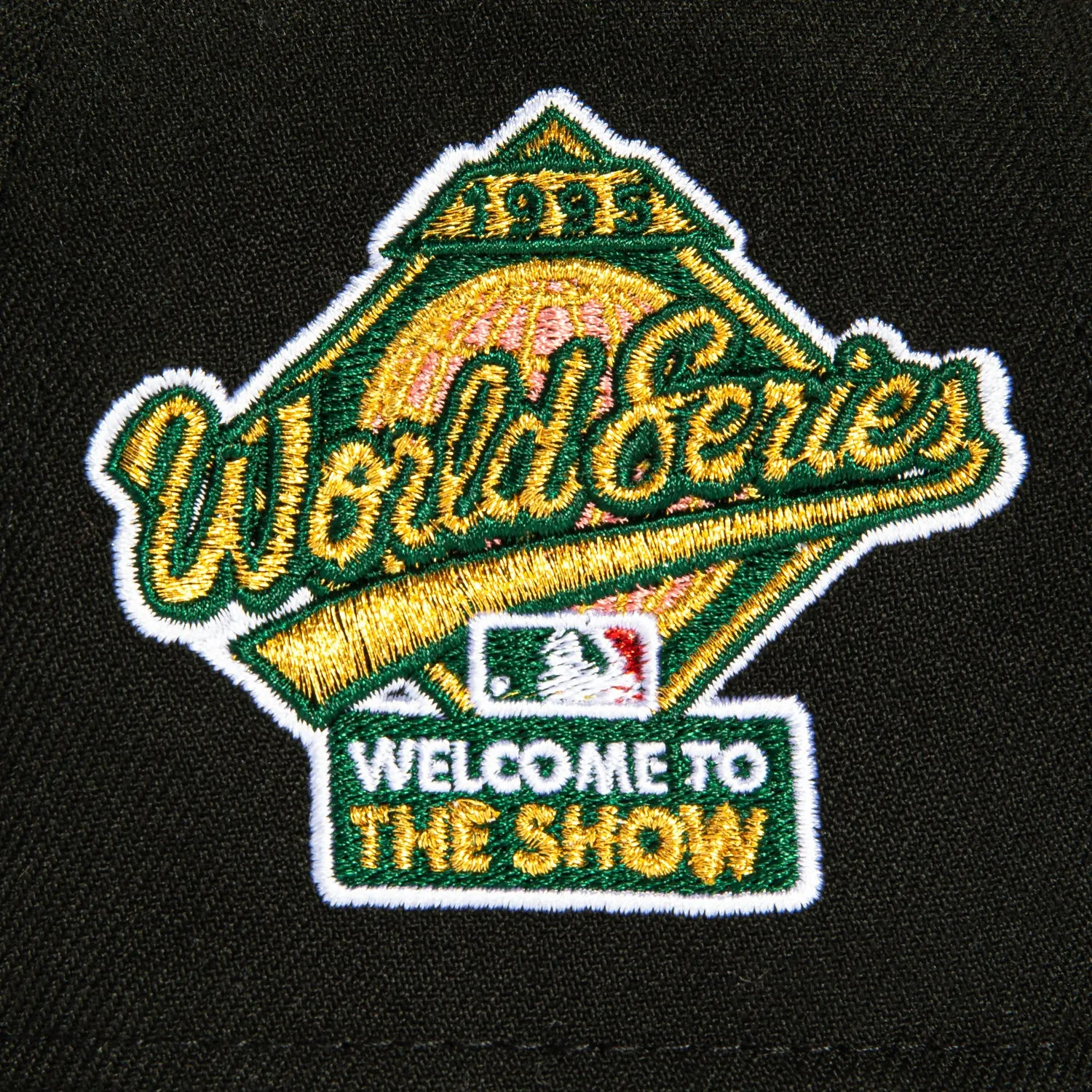 New Era 9Forty A-Frame Valentine's Day Atlanta Braves 1995 World Series Patch Snapback Rose Hat - Black, Green sold by Hat Club product image thumbnail 4