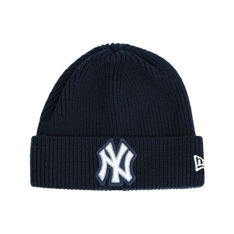 New Era Skull Knit New York Yankees Knit - Navy made by New Era