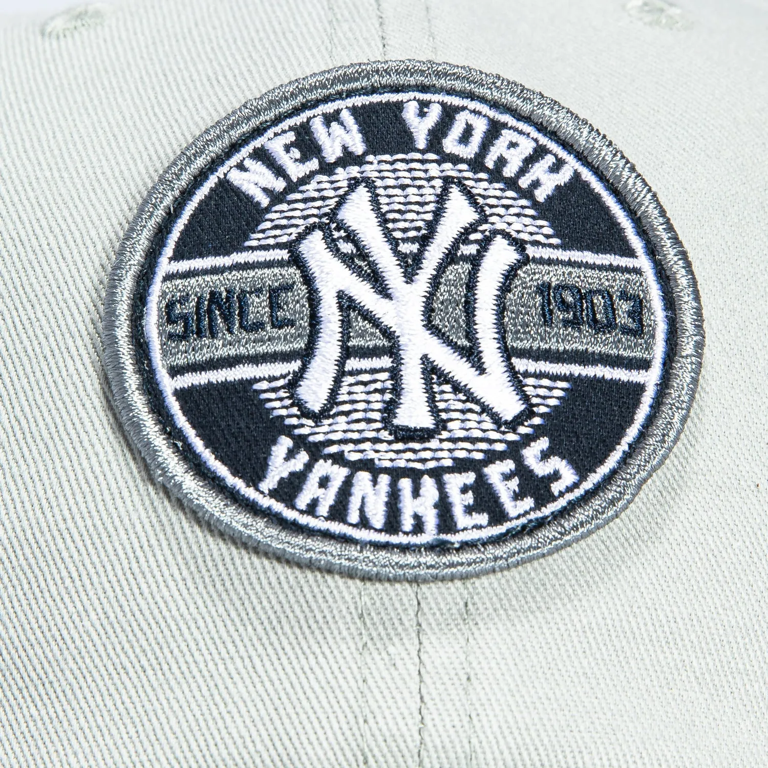 47 Brand Cleanup New York Yankees Circle Est. 1903 Patch Strapback Hat - Grey sold by Hat Club product image thumbnail 2