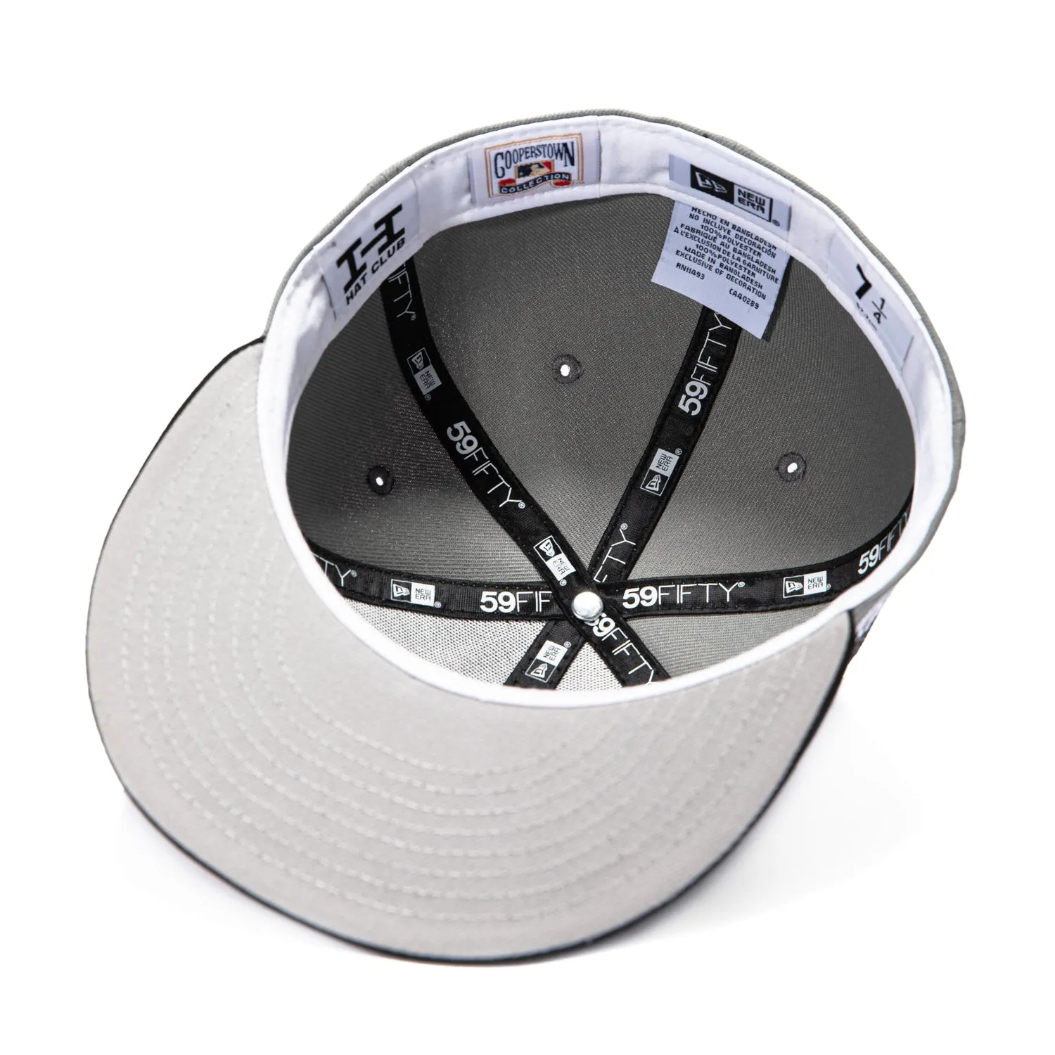 New Era 59Fifty Reflective Atlanta Braves 1999 World Series Patch Hat - Graphite, Black sold by Hat Club product image thumbnail 2