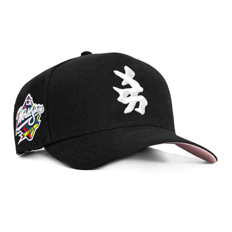New Era 9Forty A-Frame New York Yankees 1998 World Series Patch Kanji Pink UV Snapback Hat - Black, White made by New Era