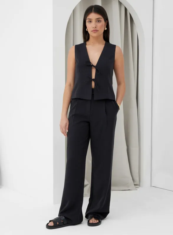 Black Straight Leg Trouser – Delilah made by 4th and Reckless