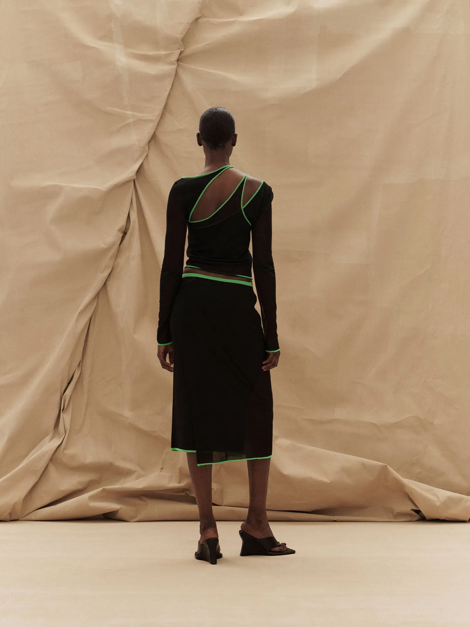 07 VINCE SKIRT | BLACK WITH BASIL sold by Paris Georgia product image thumbnail 4