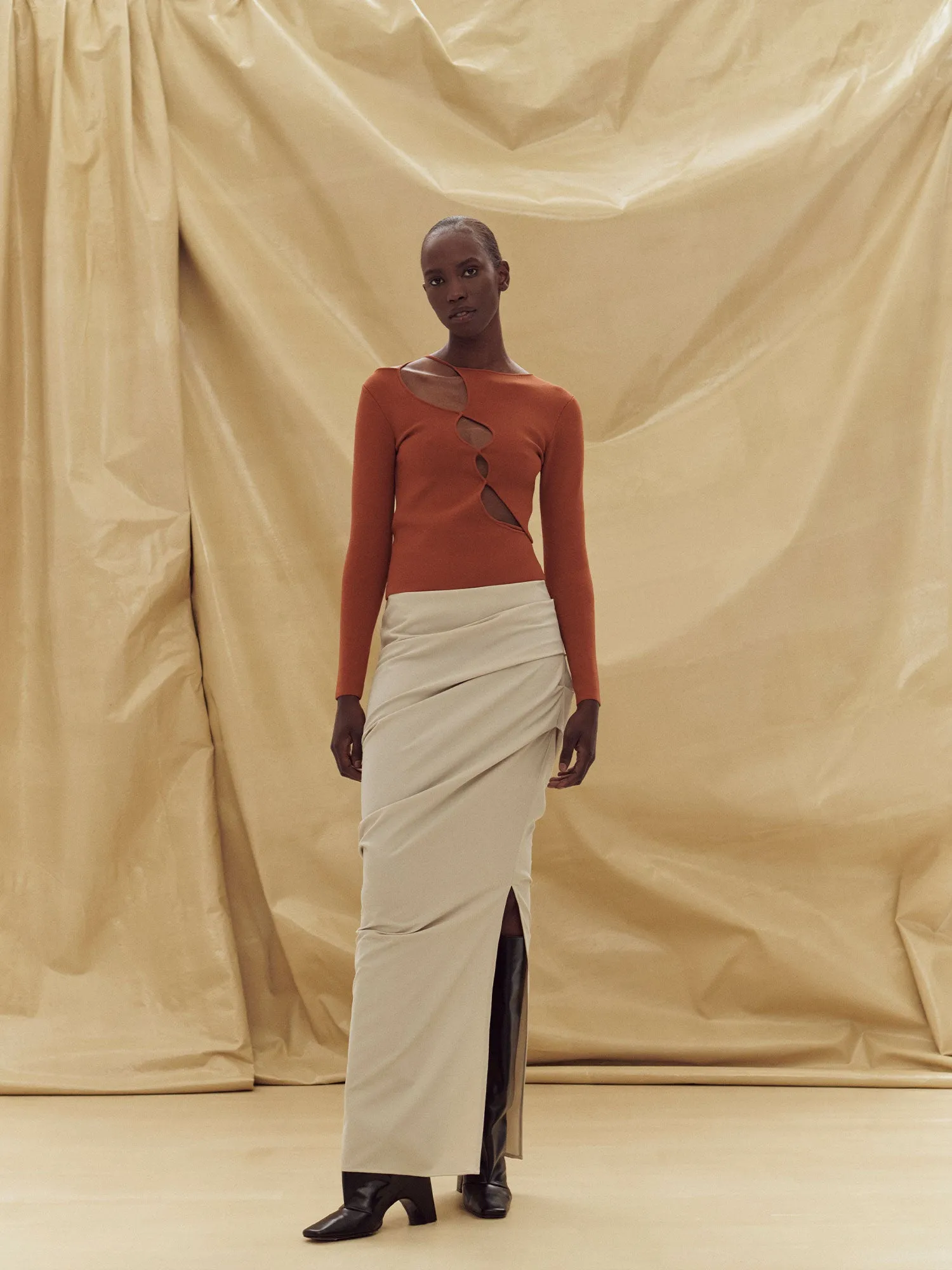 07 SQUIGGLE TOP | TOFFEE sold by Paris Georgia product image thumbnail 3