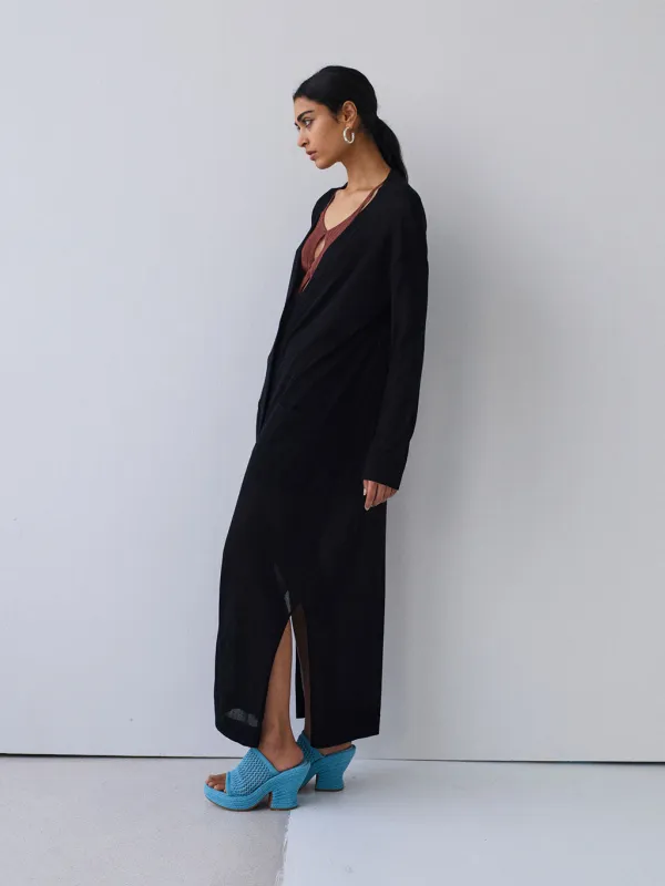 03 ELEMENTAL CARDI THROW | BLACK made by Paris Georgia