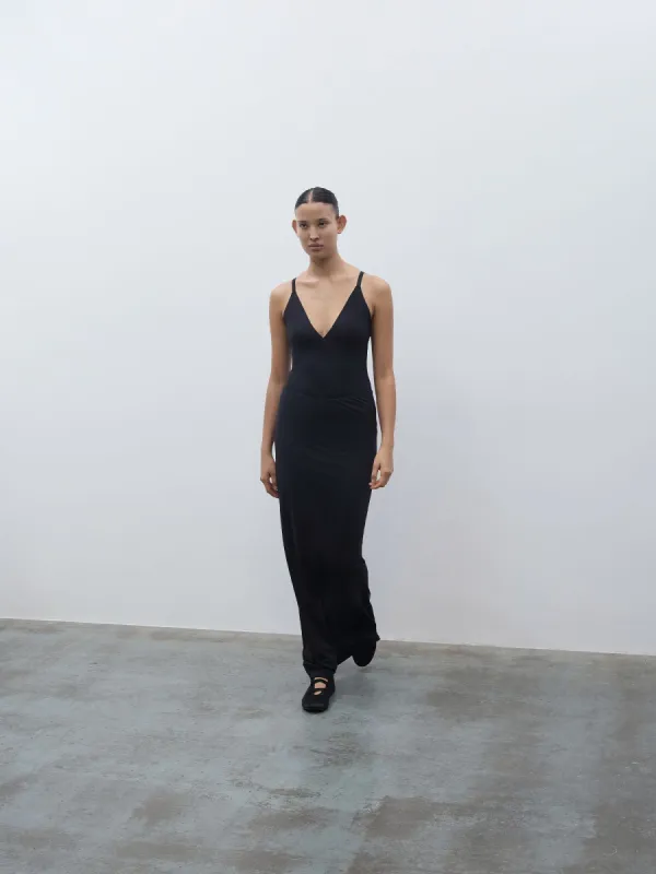 05 Elemental Everyday Skirt | Black made by Paris Georgia