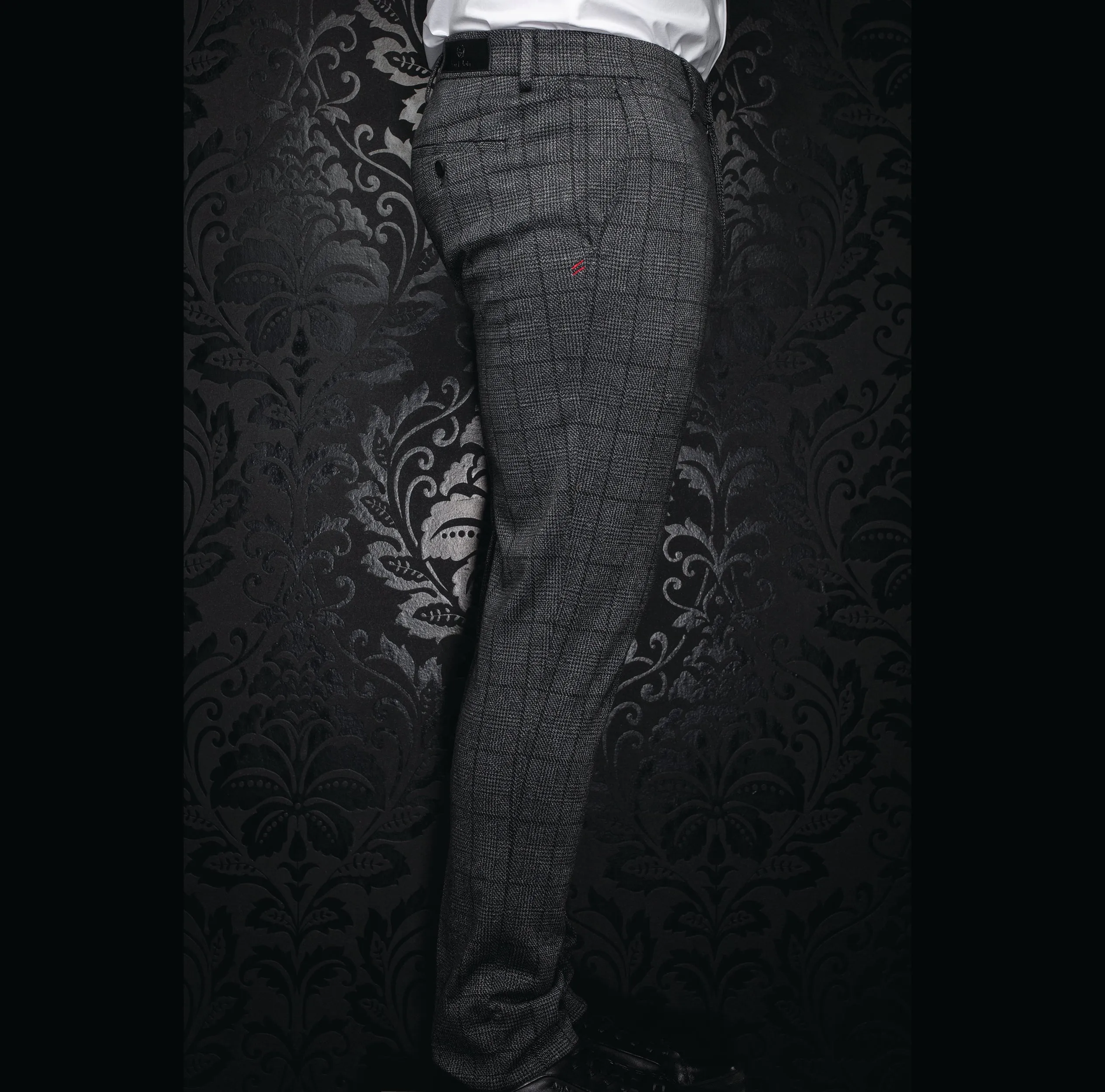 AU NOIR ULTRA STRETCH PANT- WEAVING-WESSON Black sold by Esco Clothiers