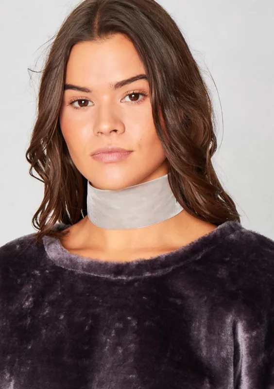 Audria Grey Velvet Thick Choker sold by Missy Empire