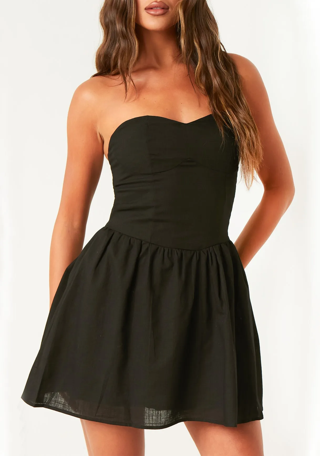 Charlotte Black Sweetheart Neckline Mini Skater Dress sold by Missy Empire product image thumbnail 4