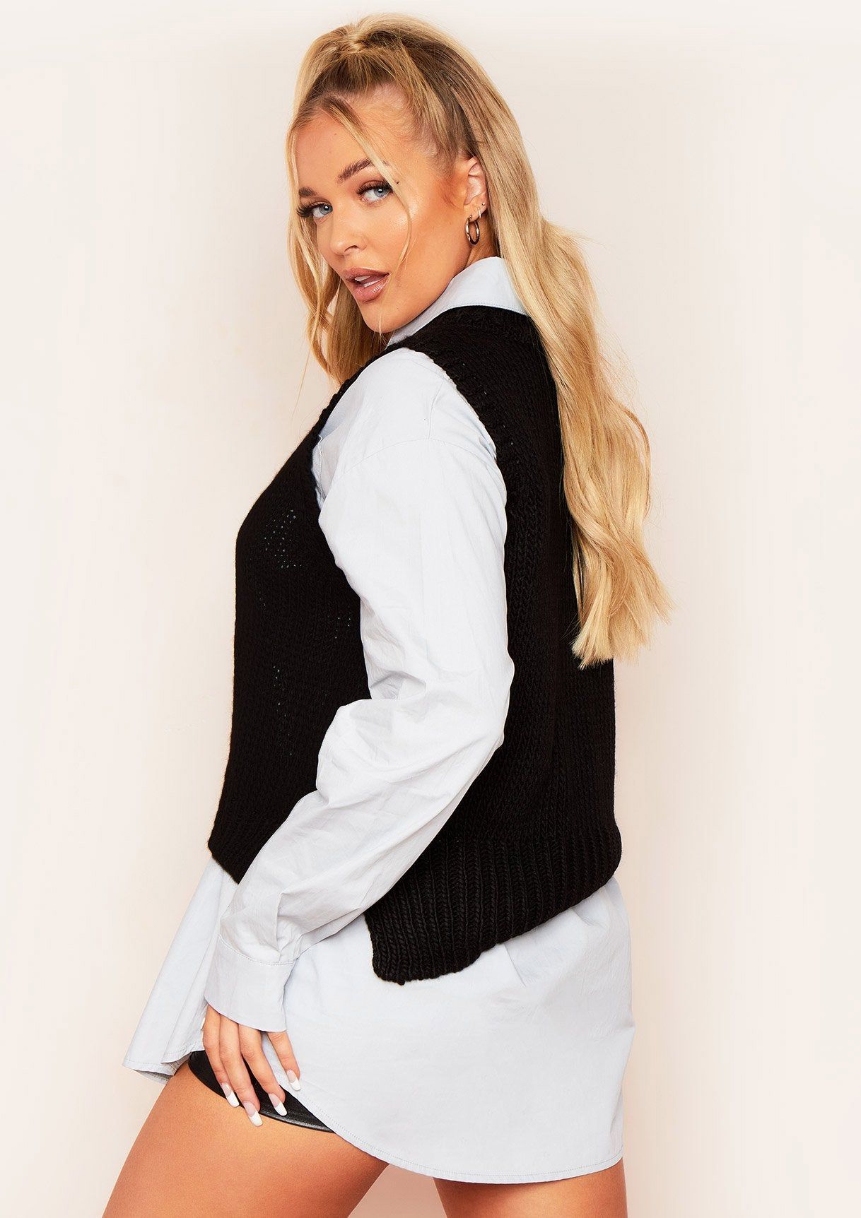 Claire Black Thick Knitted Vest Top sold by Missy Empire product image thumbnail 4