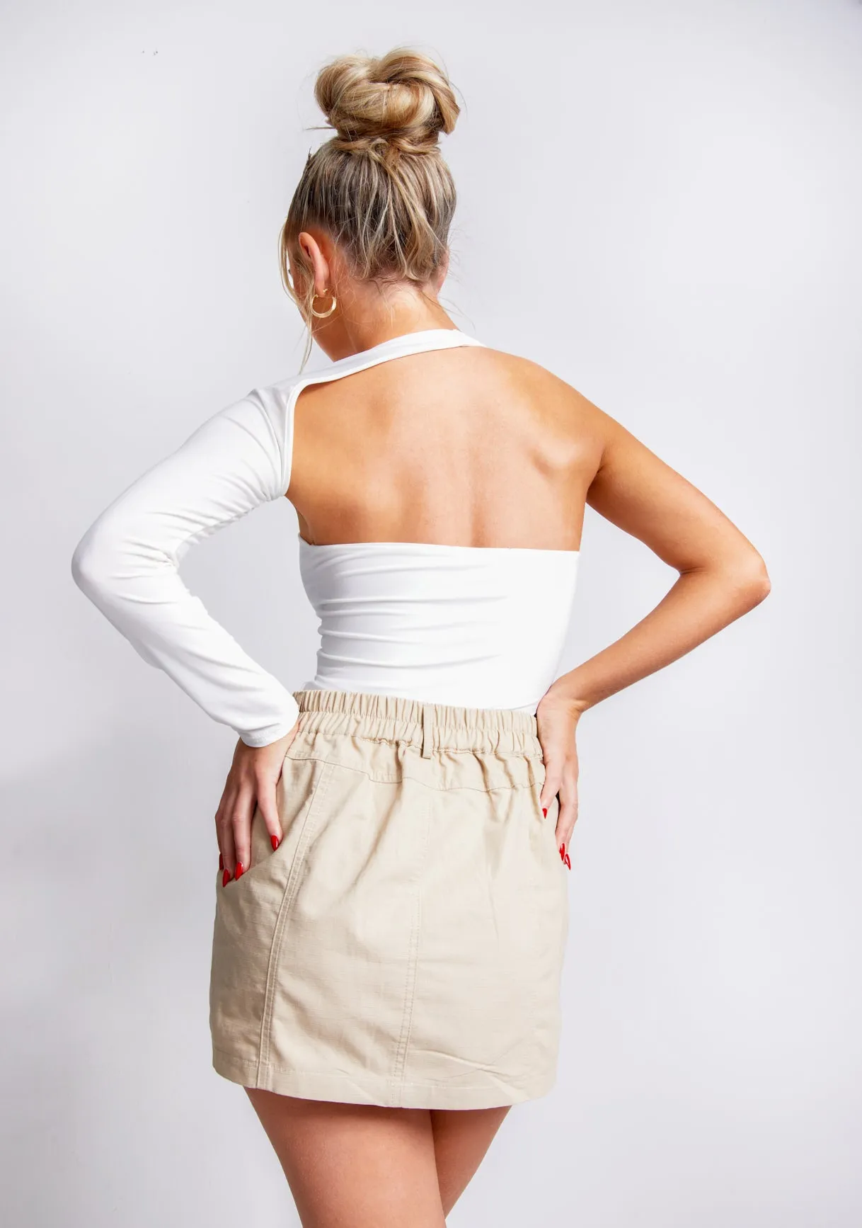 Isla White One Sleeve Slinky Bodysuit sold by Missy Empire product image thumbnail 3