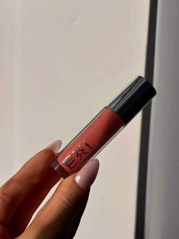 EX1 Dreamer Plump & Renew Lip Oil sold by Missy Empire