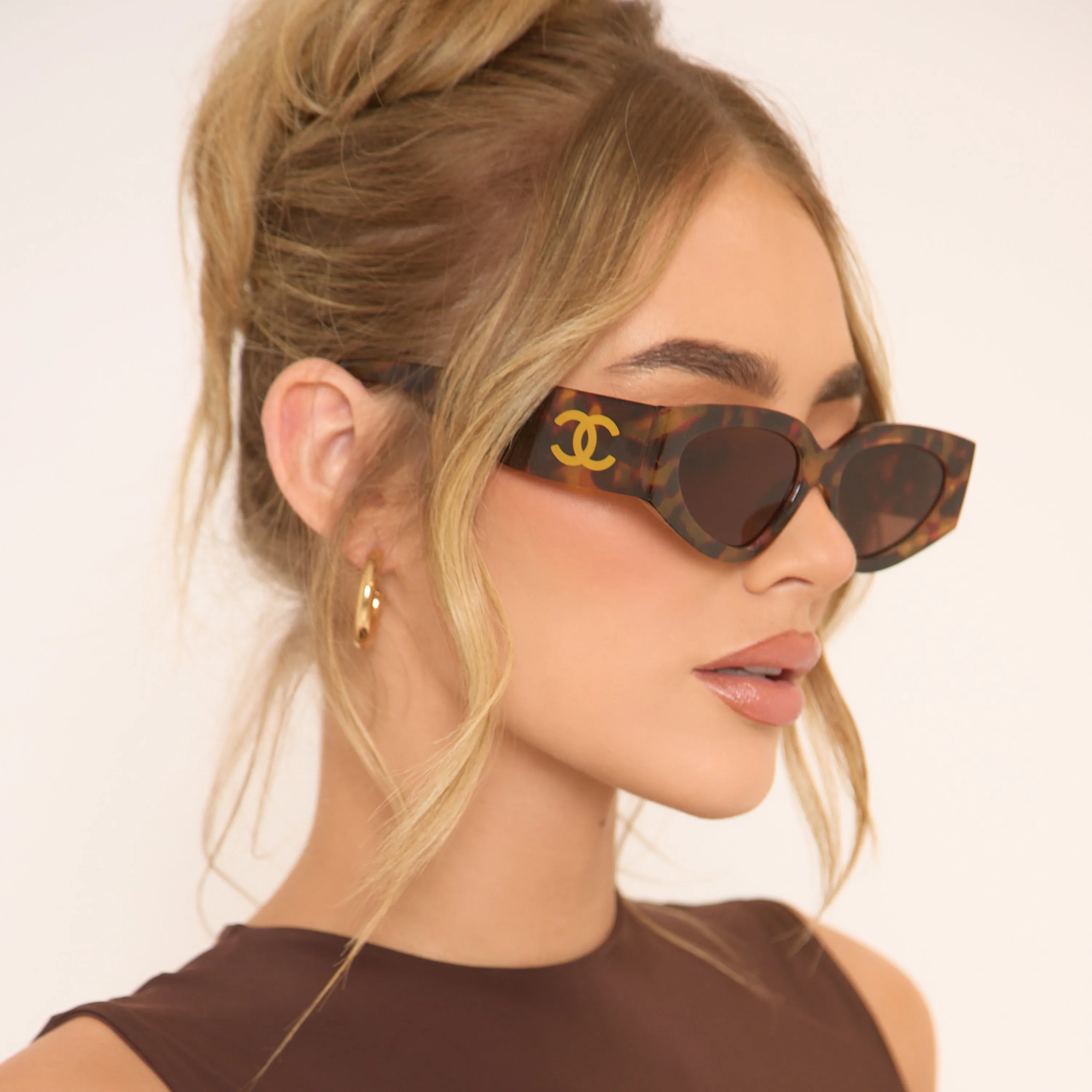 Side Logo Detail Angular Shaped Chunky Frame Sunglasses In Leopard Print sold by Missy Empire